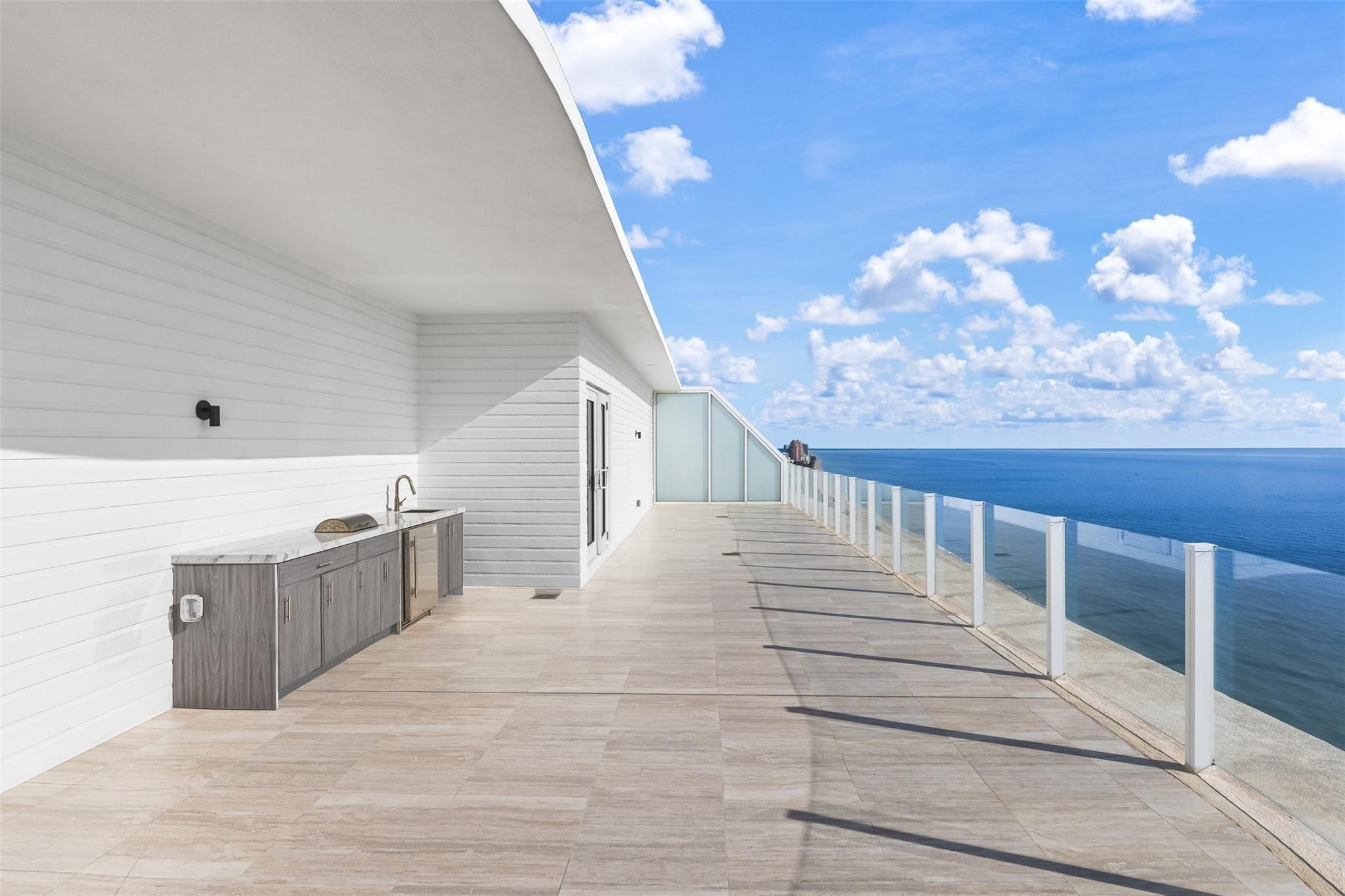 Four Seasons - Residential