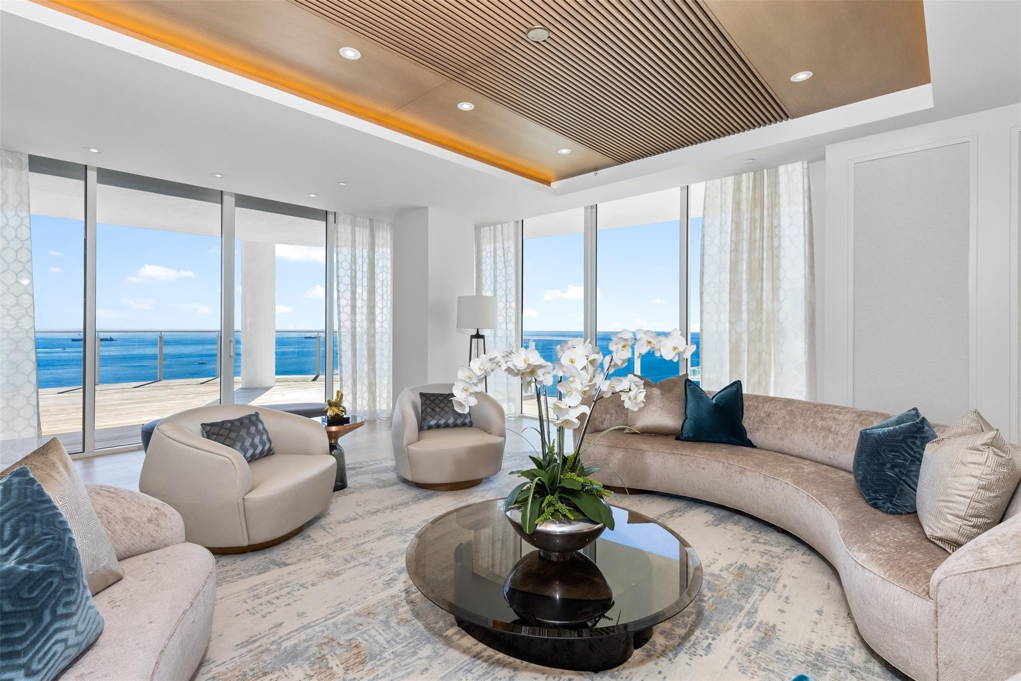 Four Seasons - Residential
