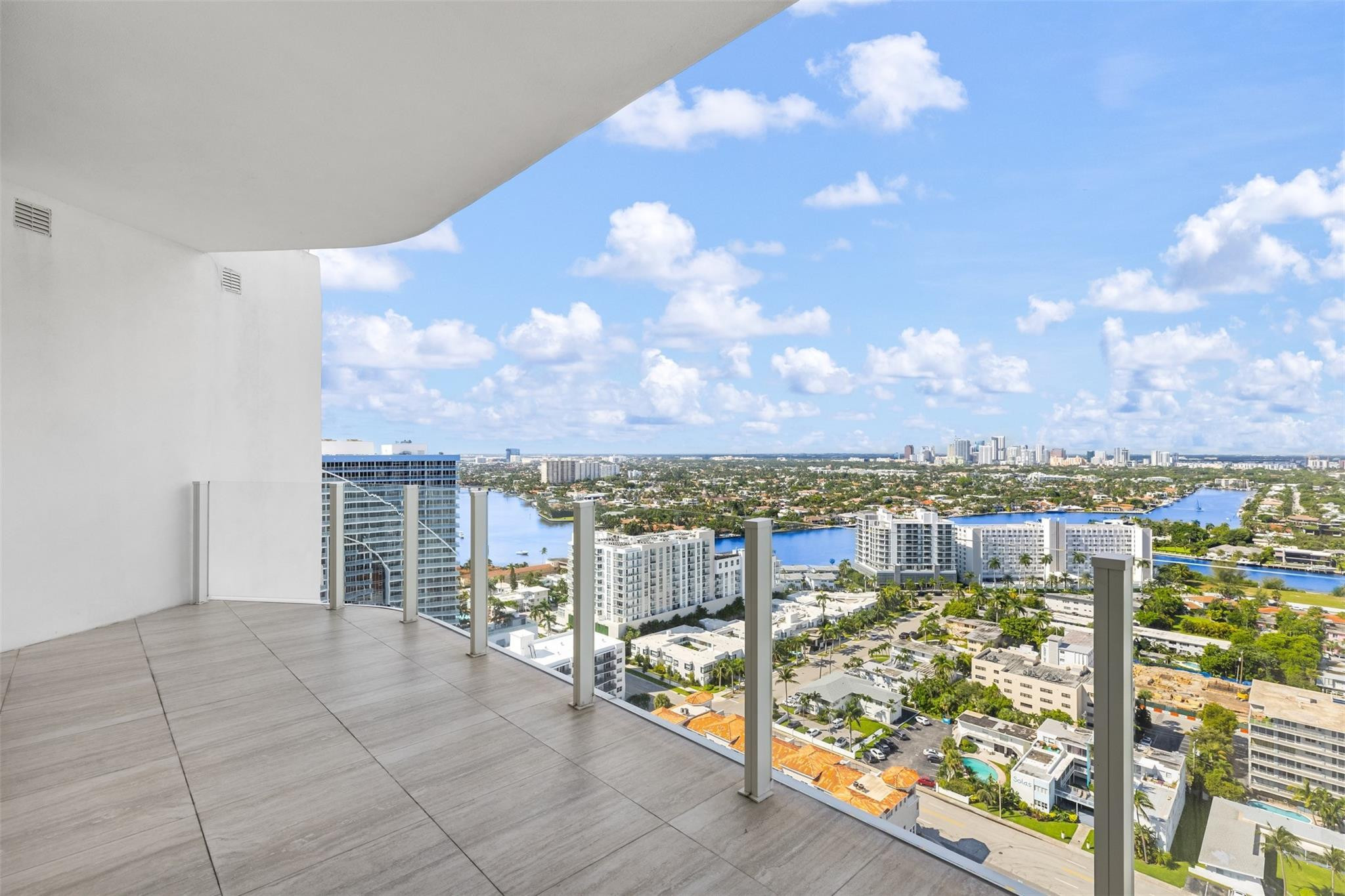 Four Seasons - Residential