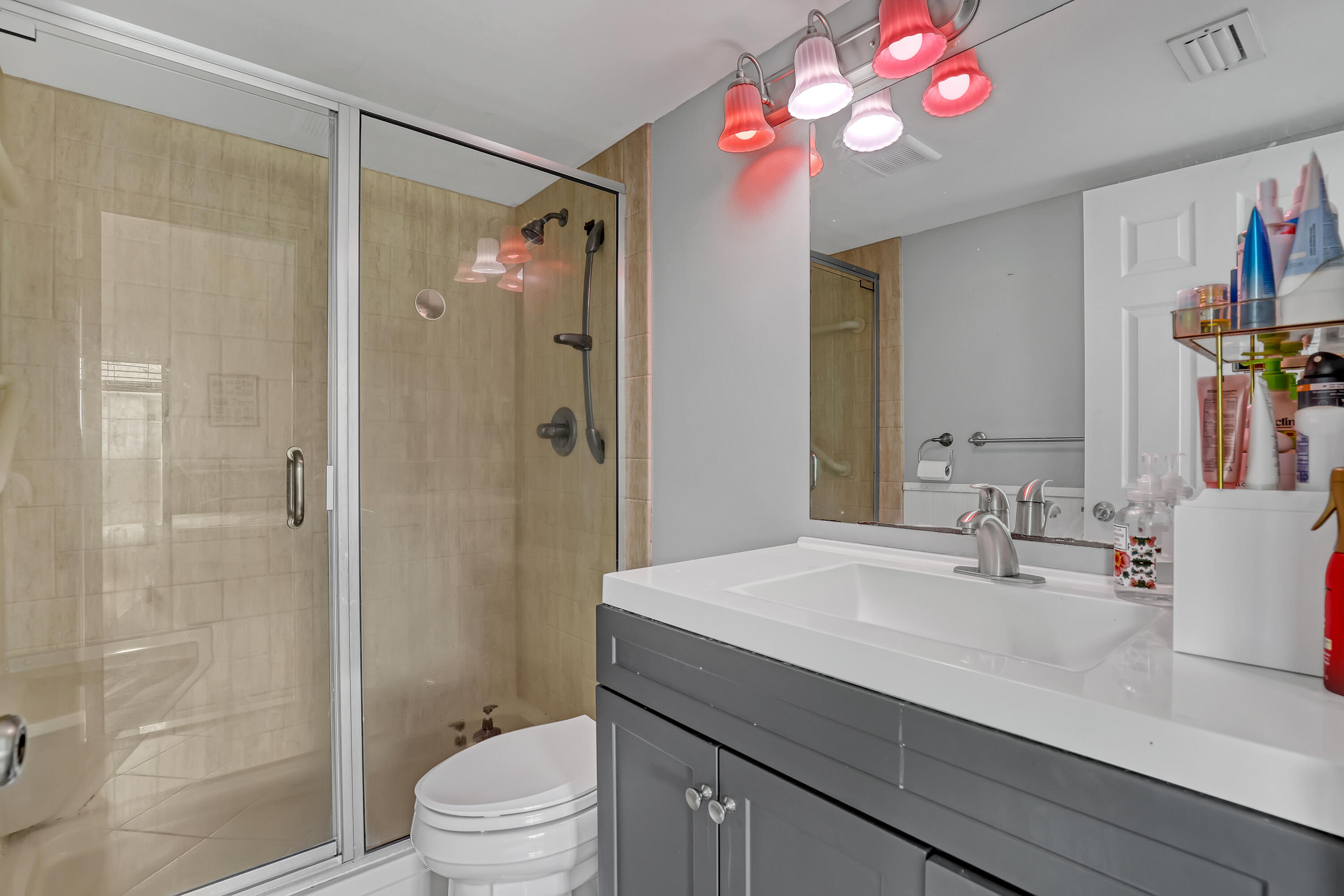 PALM CLUB WEST VILLAGE 1 CONDO - Residential