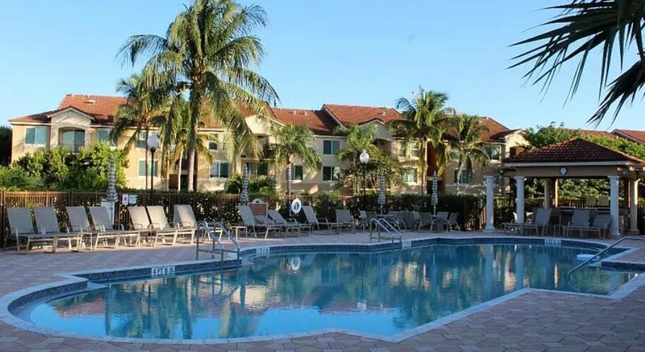 VILLA DEL SOL CONDO - Residential