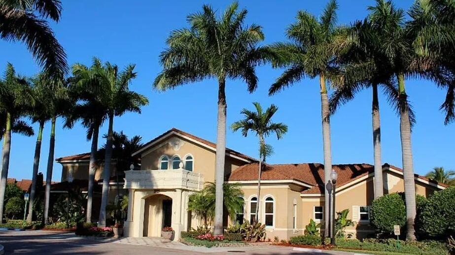 VILLA DEL SOL CONDO - Residential