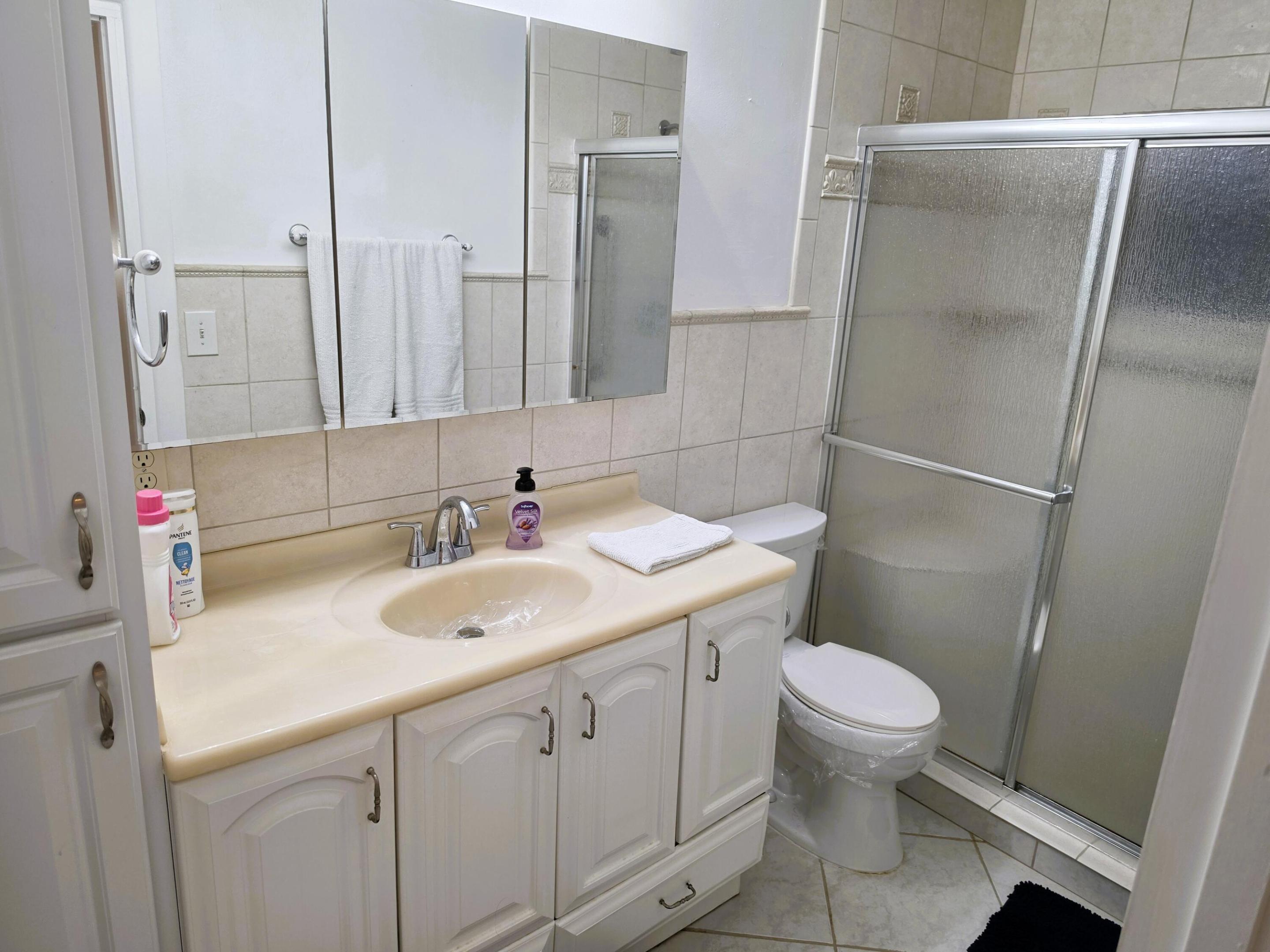 CYPRESS LAKES 4 - Residential