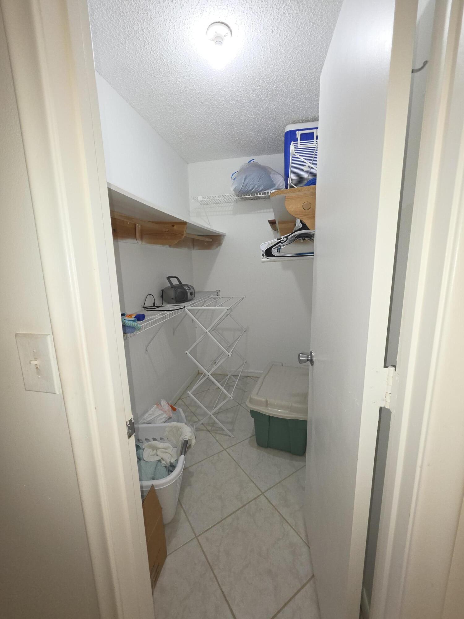 CYPRESS LAKES 4 - Residential