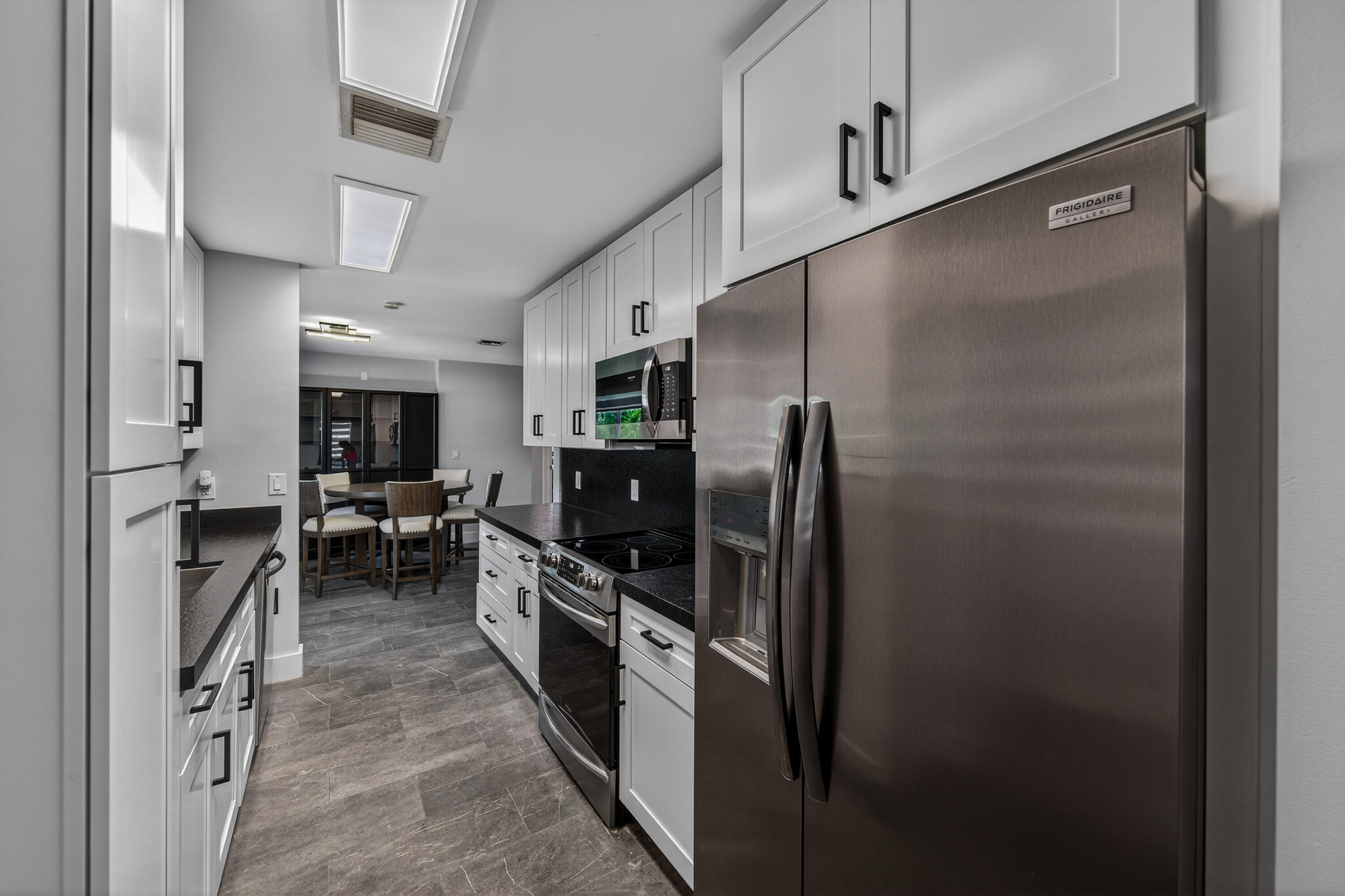 CORAL POINT - Residential
