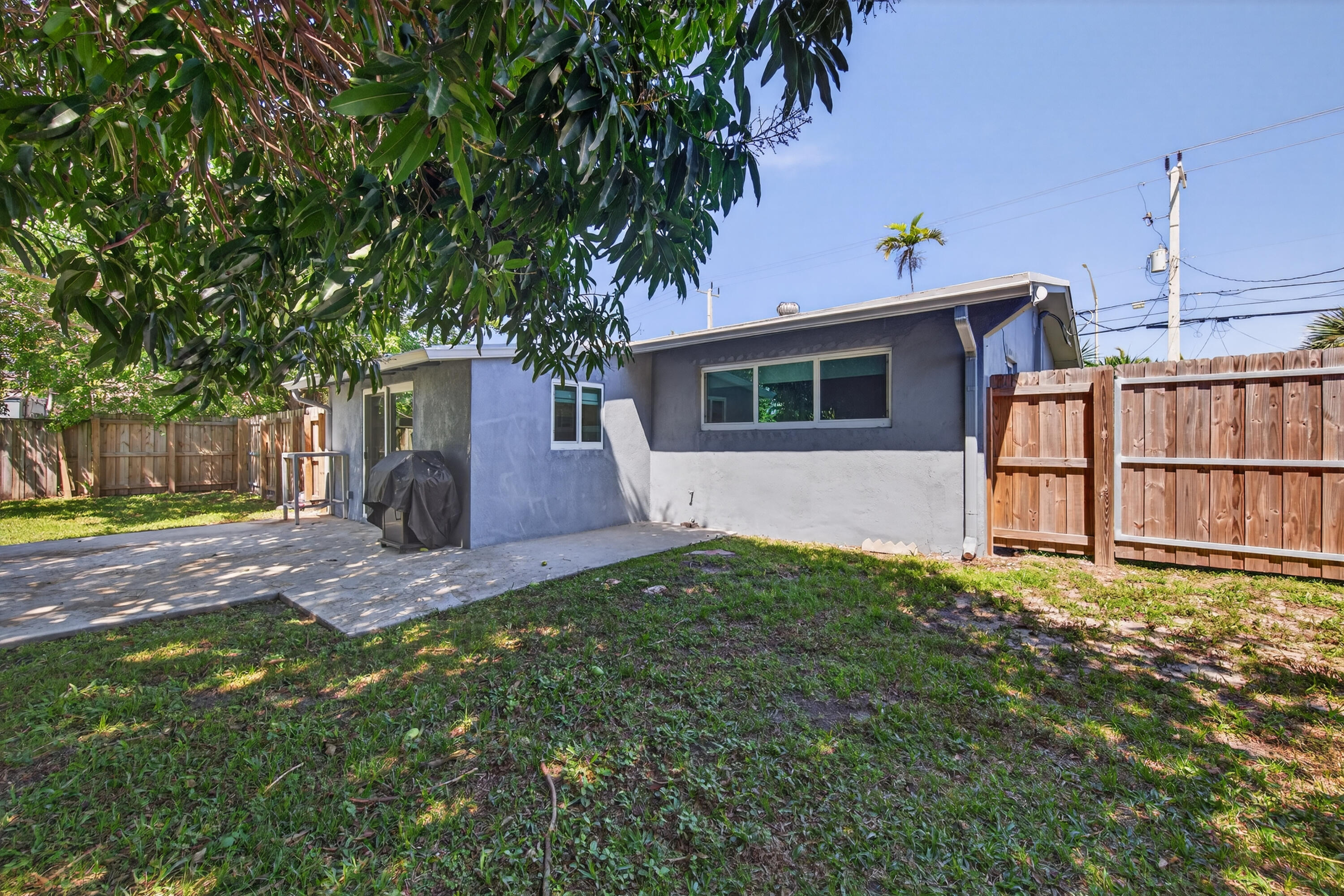 CORAL POINT - Residential