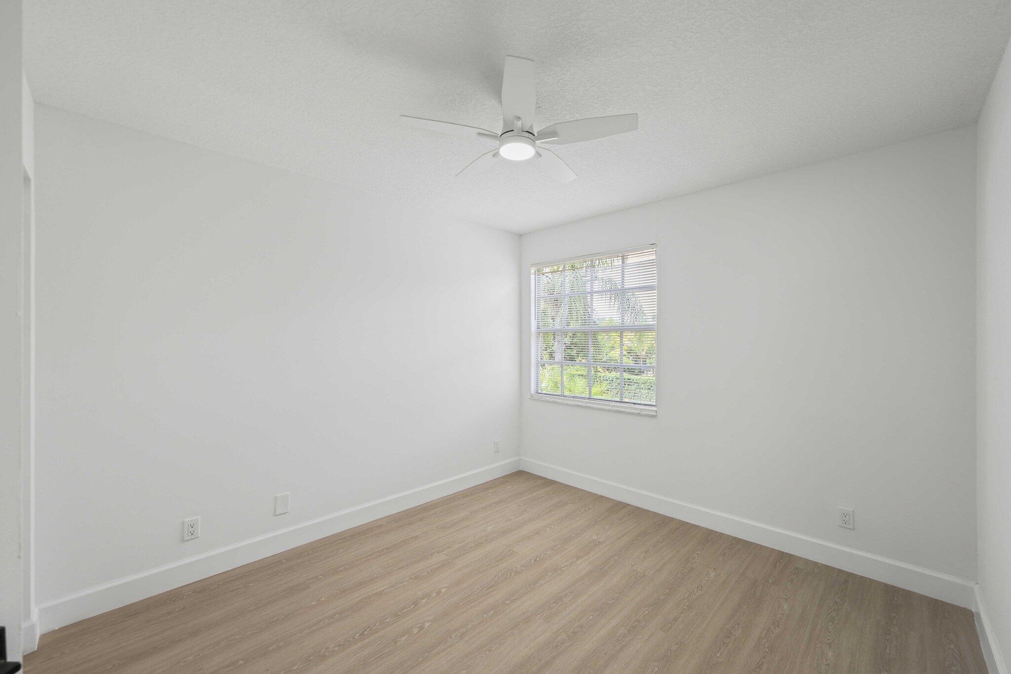 WEST GLEN VILLAGE - Residential