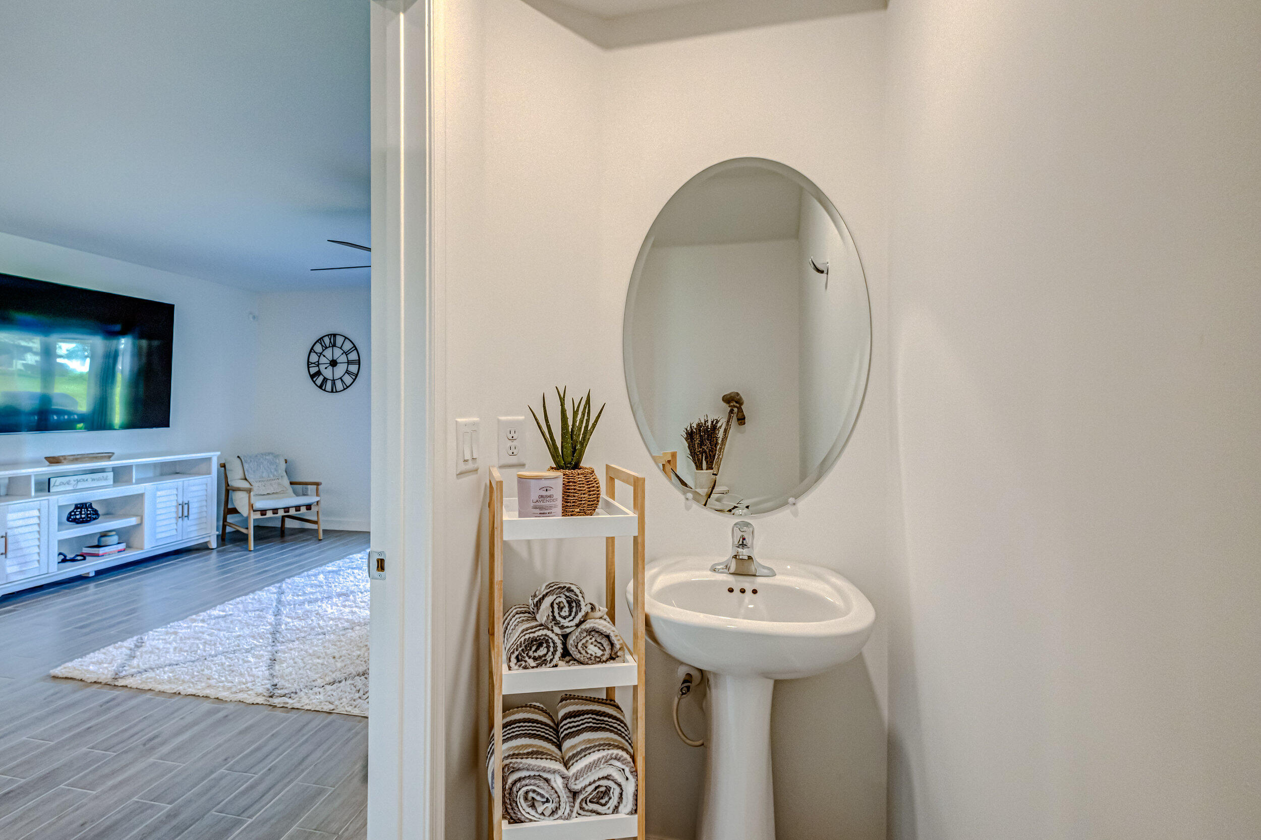 MEDITERRANEA - Residential Lease