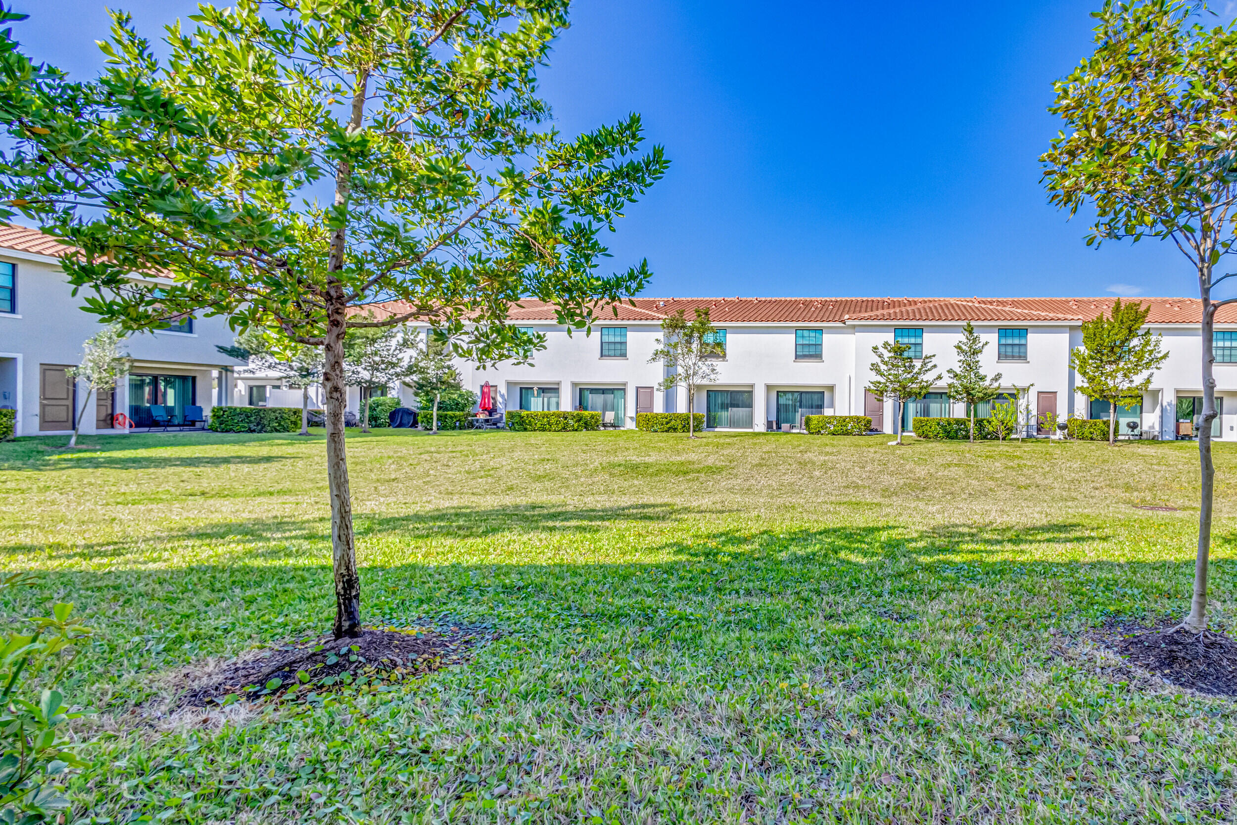 MEDITERRANEA - Residential Lease