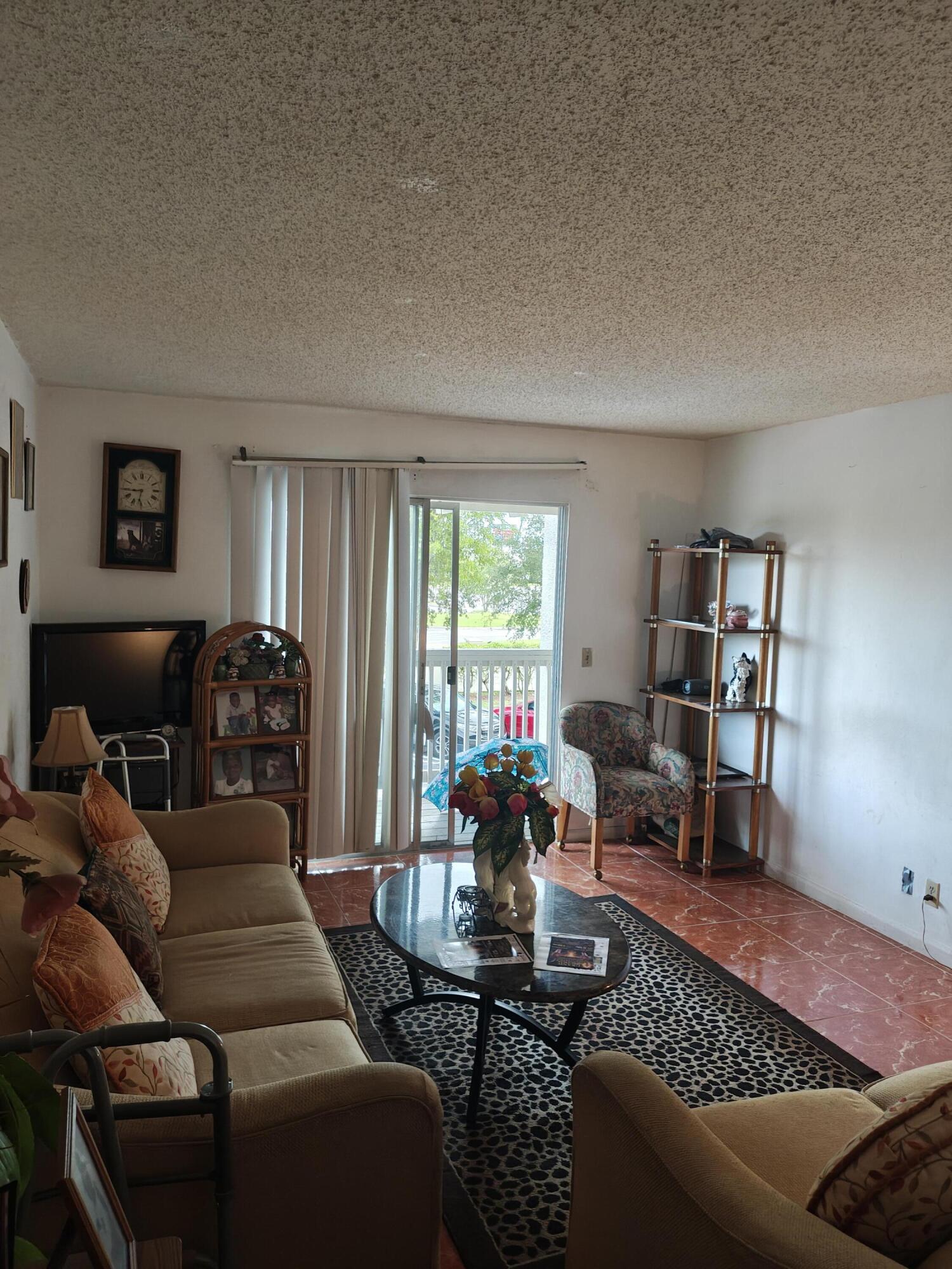 CROSS CREEK CONDO - Residential