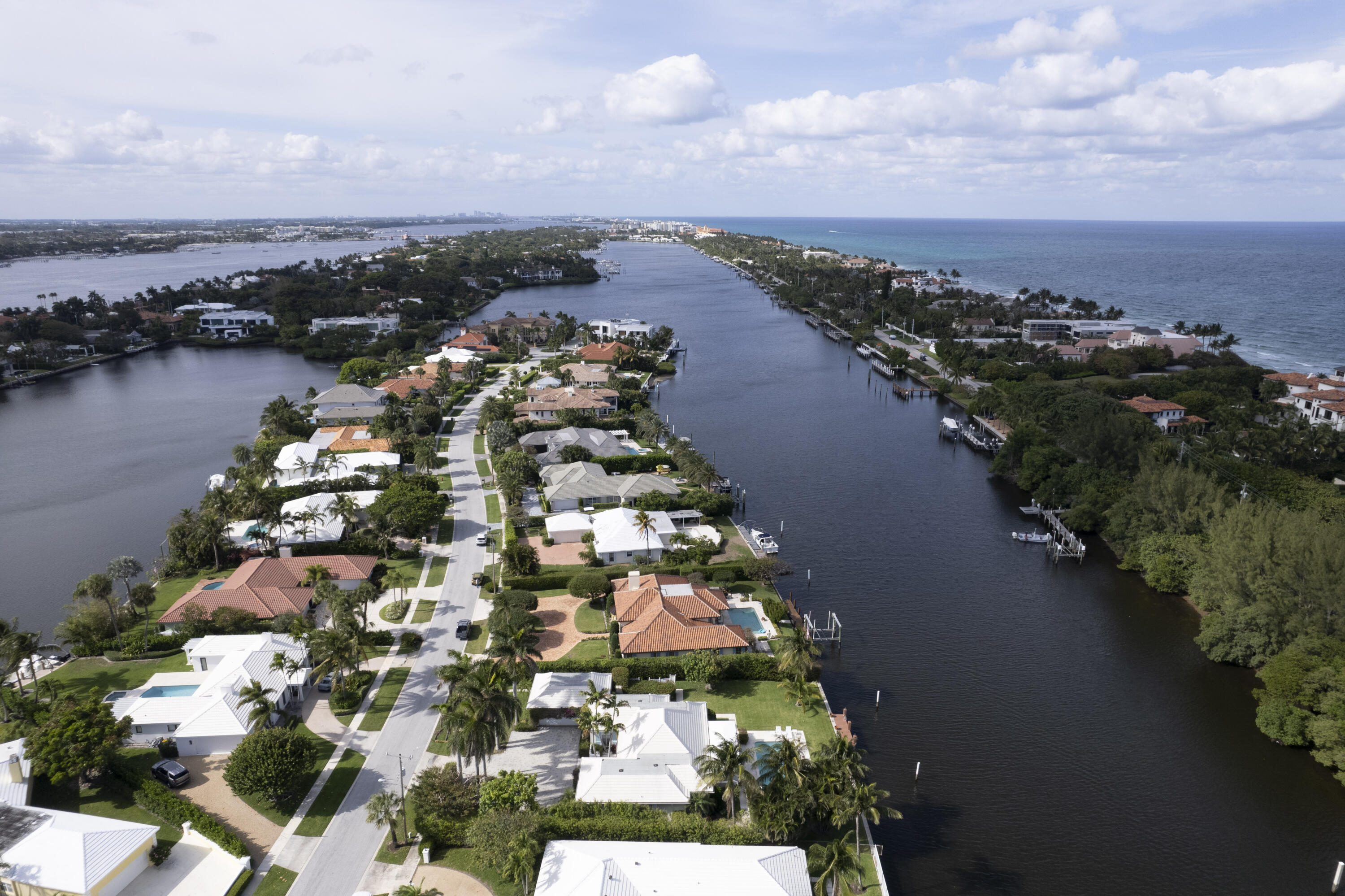 Point Manalapan 01 - Residential