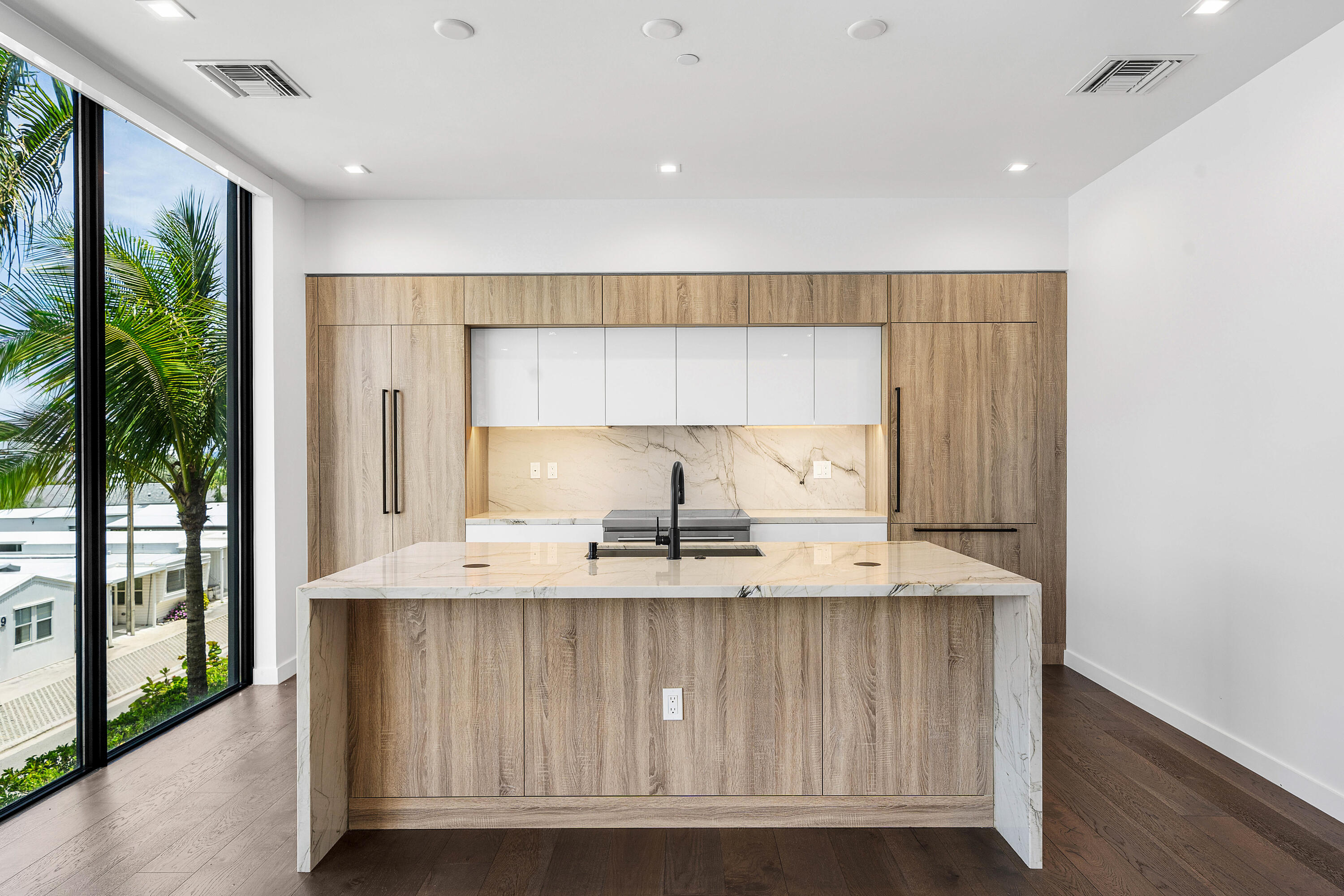 Gulf Stream Views - Residential Lease