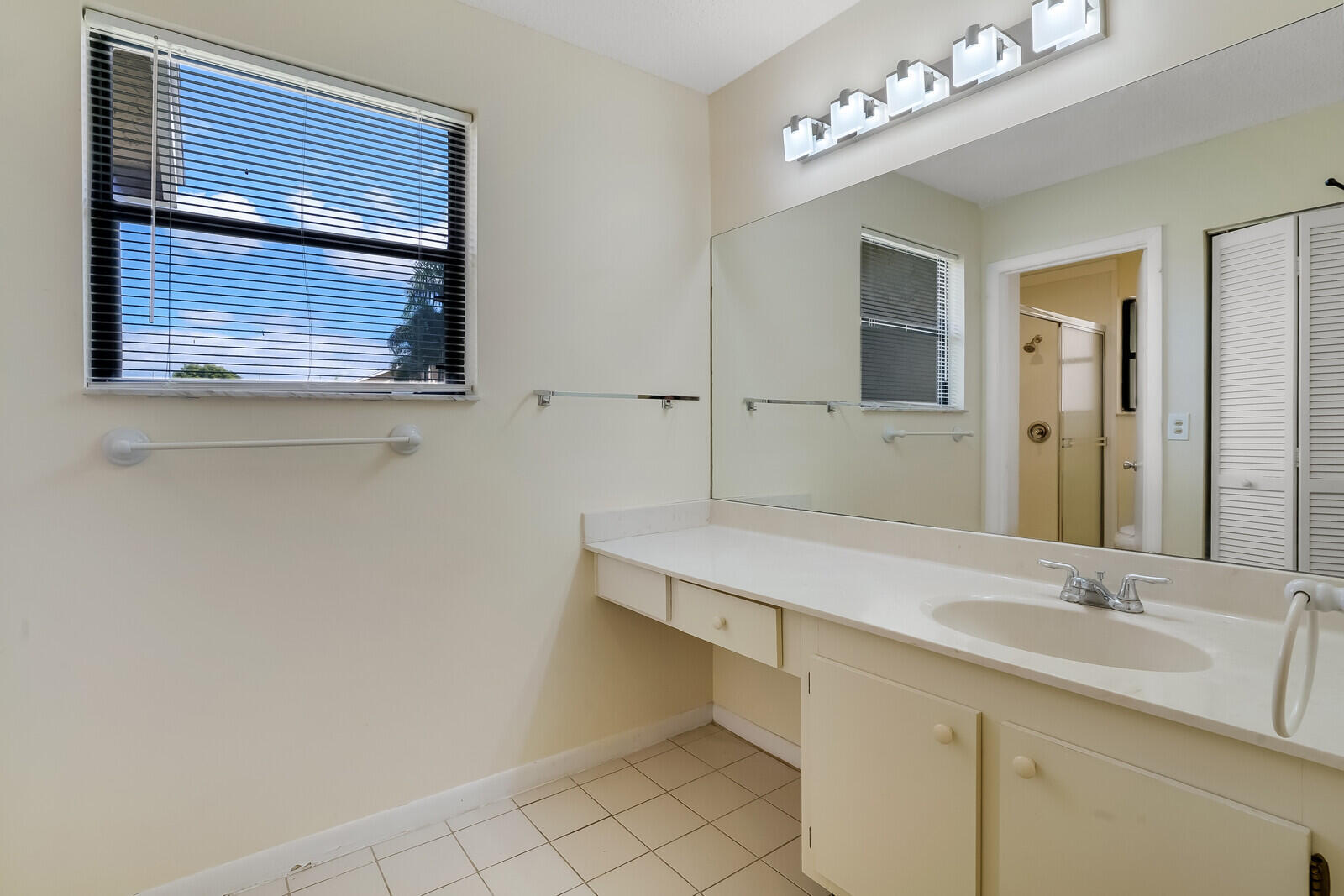 RAINBERRY LAKE PH III-B - Residential