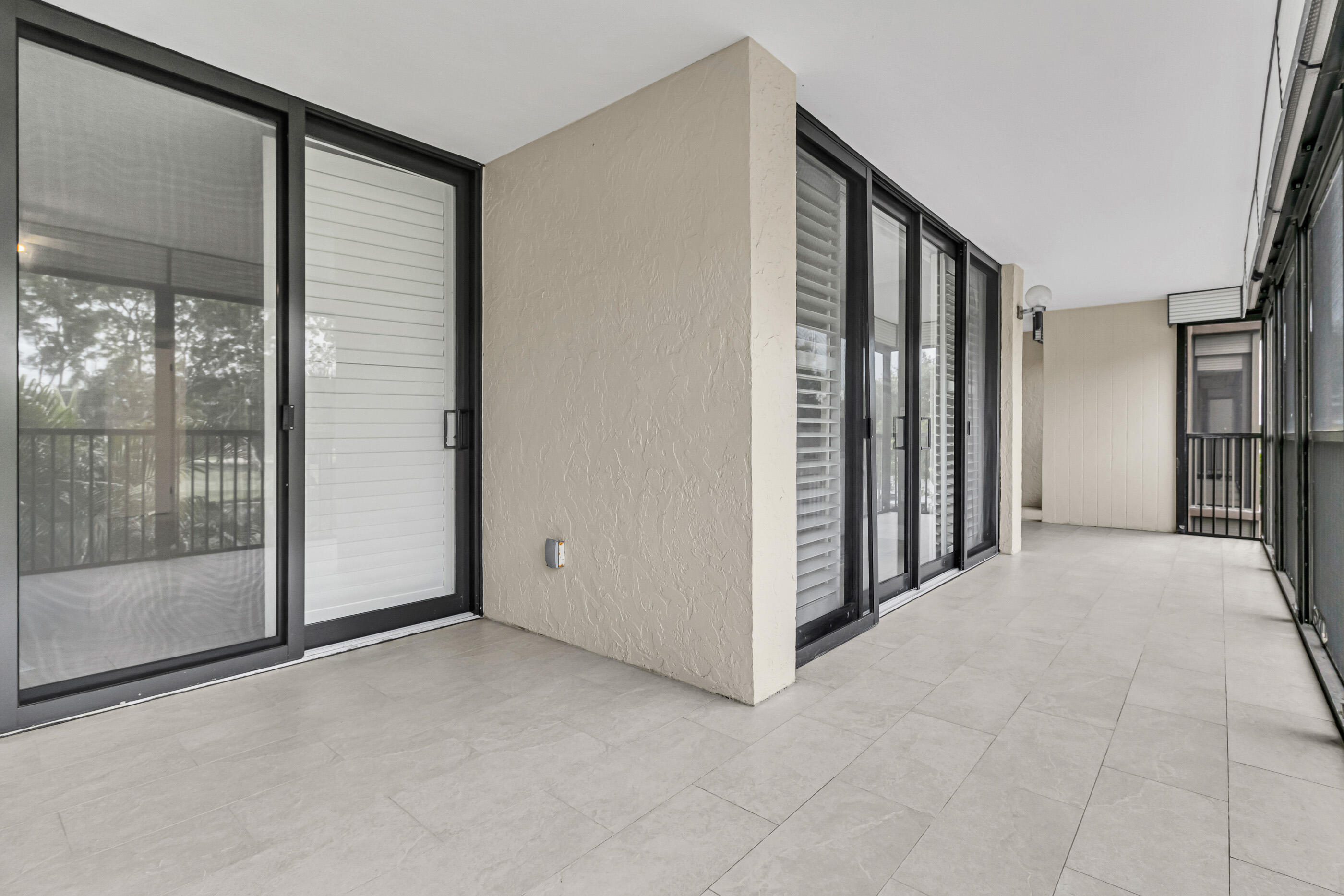 GRANDVIEW AT EMERALD HILLS CONDO - Residential Lease