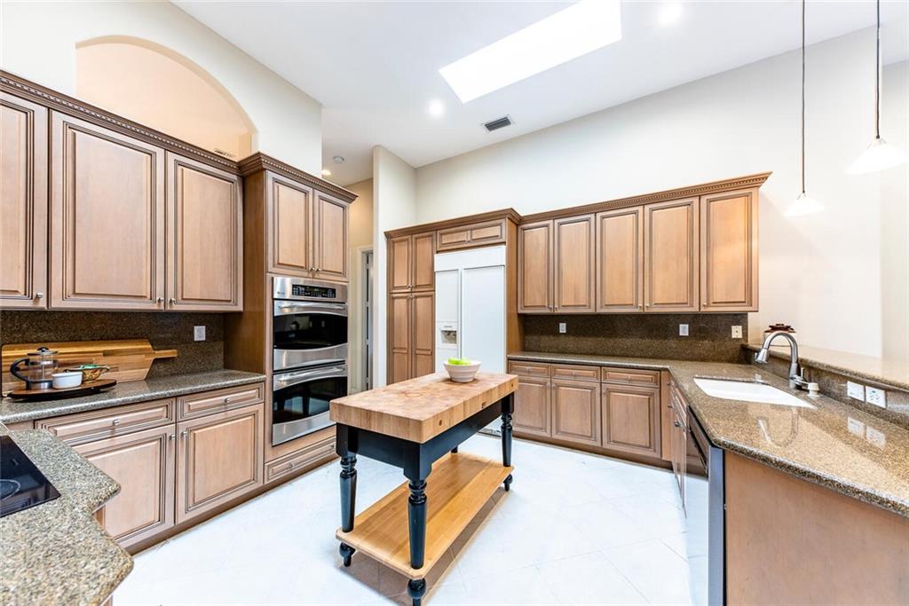 Fox Ridge 157-8 B - Residential