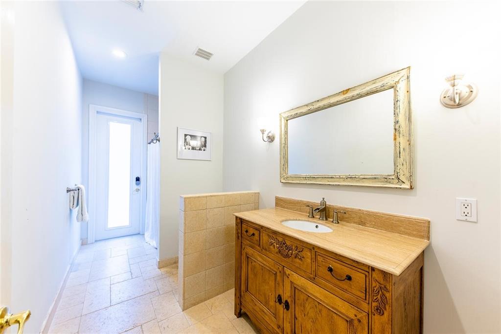 Fox Ridge 157-8 B - Residential