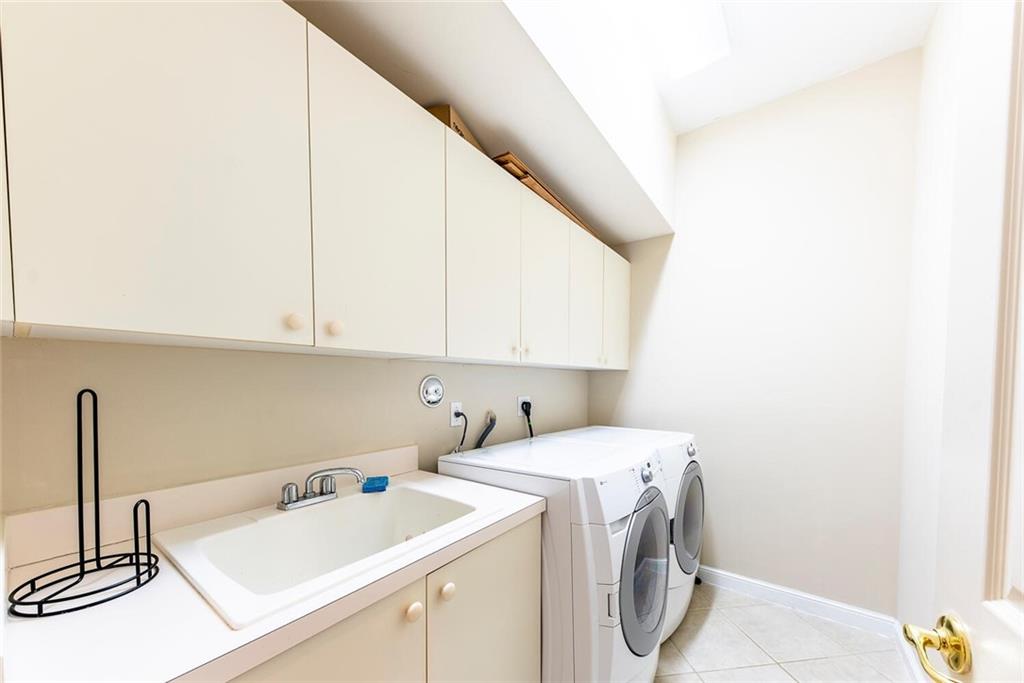 Fox Ridge 157-8 B - Residential