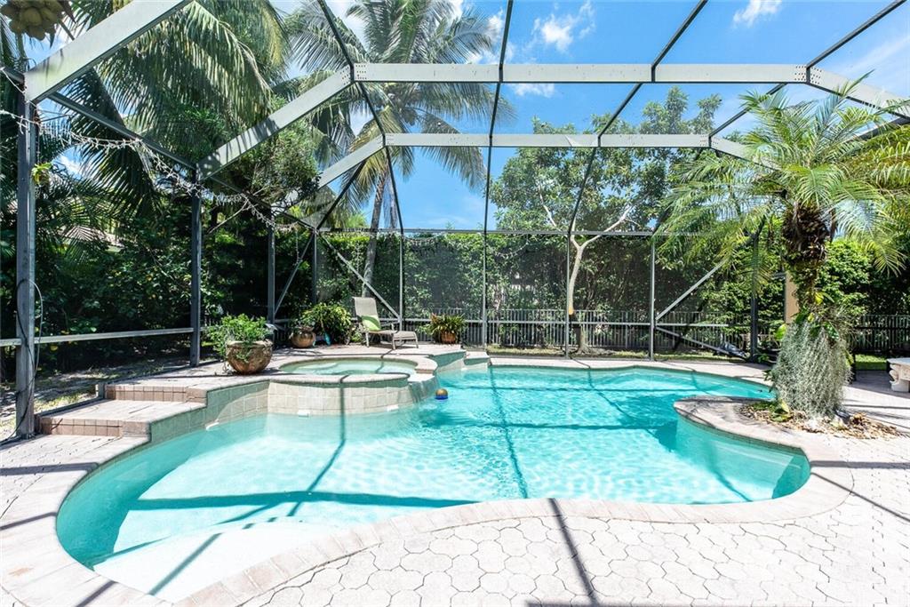Fox Ridge 157-8 B - Residential