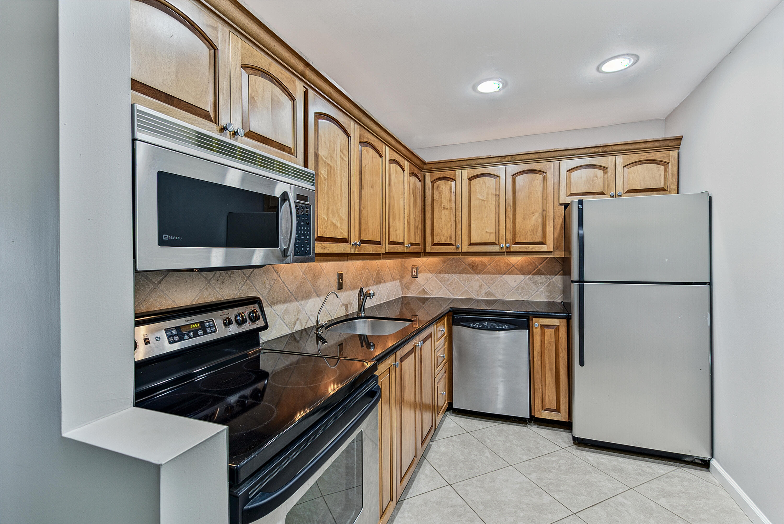 BAY COLONY CLUB CONDO - Residential