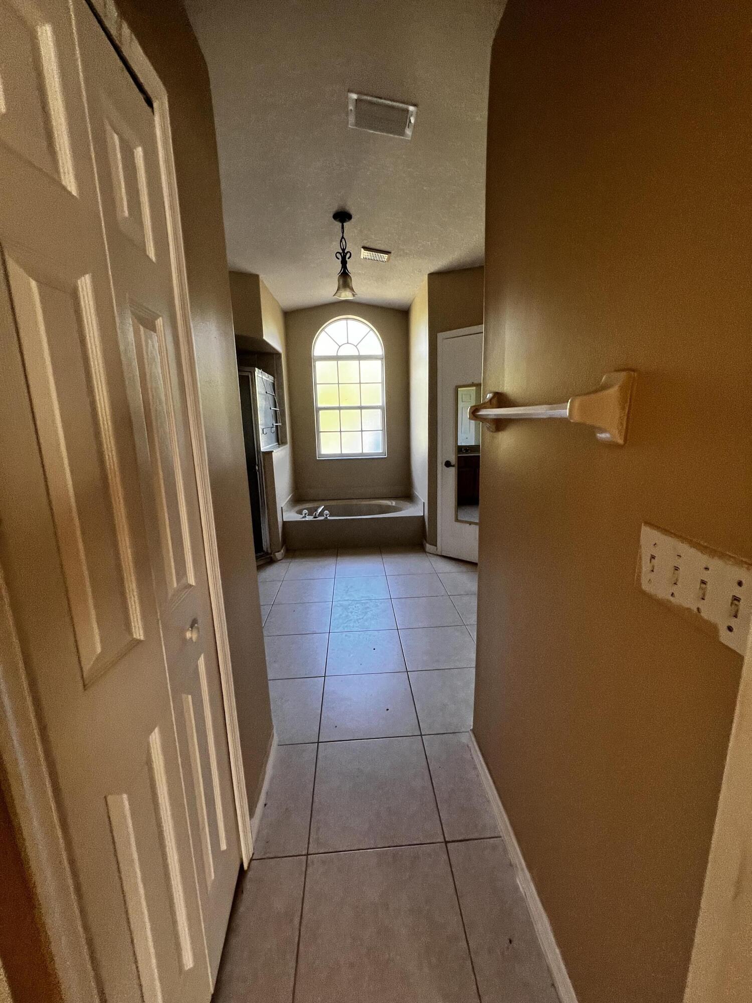 PORT ST LUCIE SECTION 11 - Residential Lease