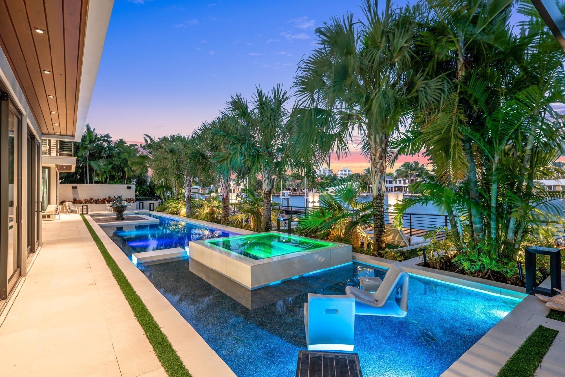 SUNRISE KEY - Residential