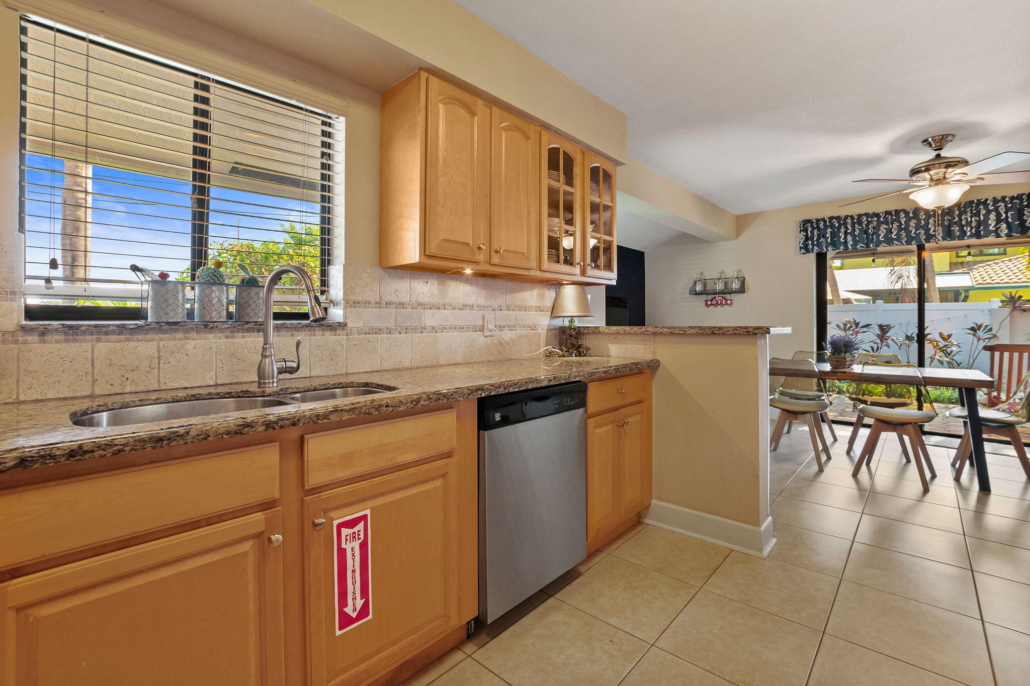 CORAL RIDGE COUNTRY CLUB ADD - Residential Lease