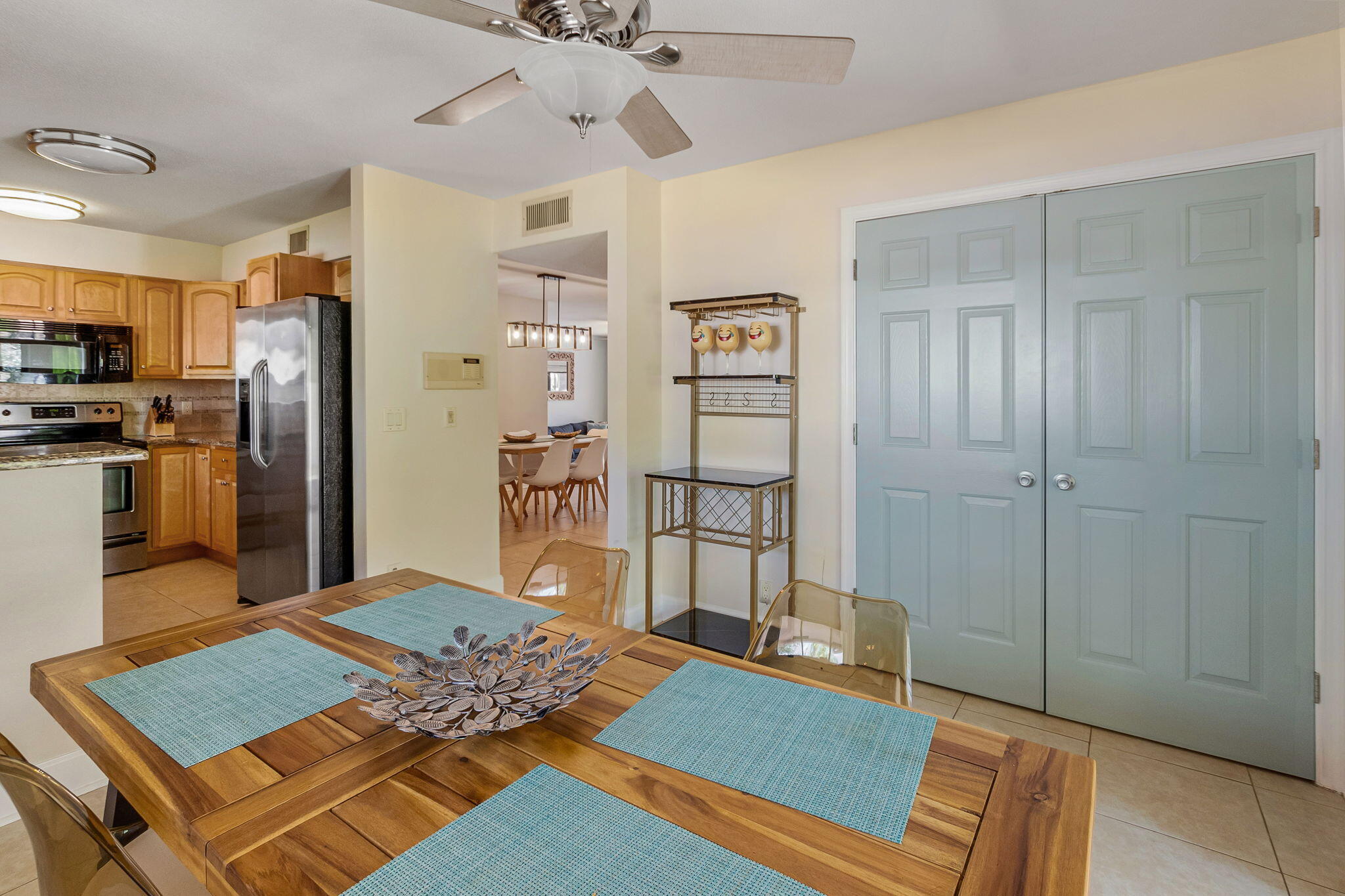CORAL RIDGE COUNTRY CLUB ADD - Residential Lease