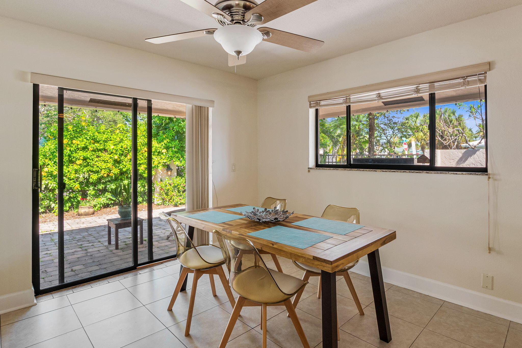 CORAL RIDGE COUNTRY CLUB ADD - Residential Lease