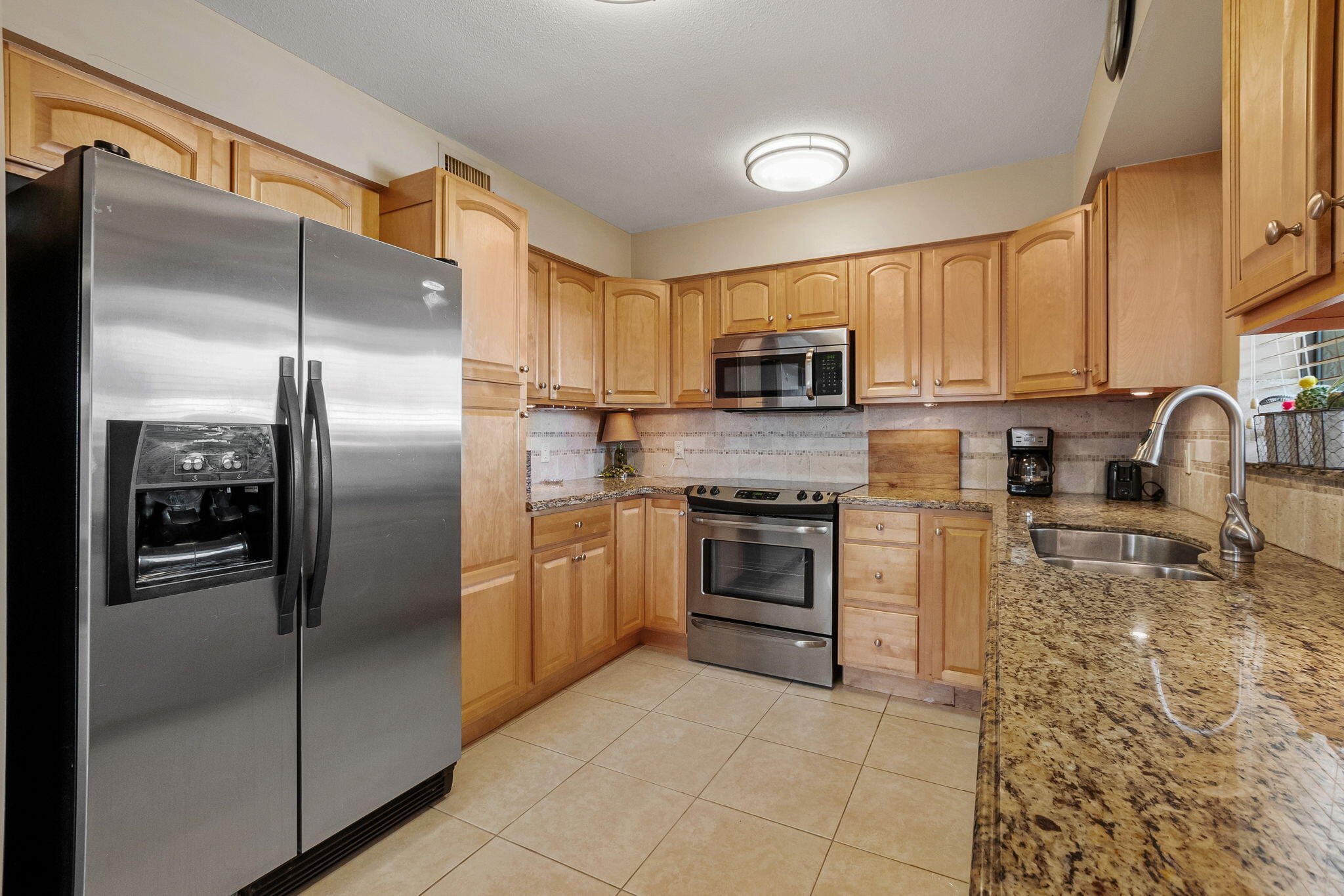 CORAL RIDGE COUNTRY CLUB ADD - Residential Lease