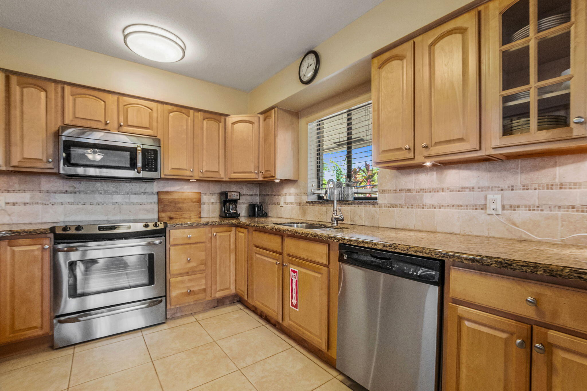 CORAL RIDGE COUNTRY CLUB ADD - Residential Lease