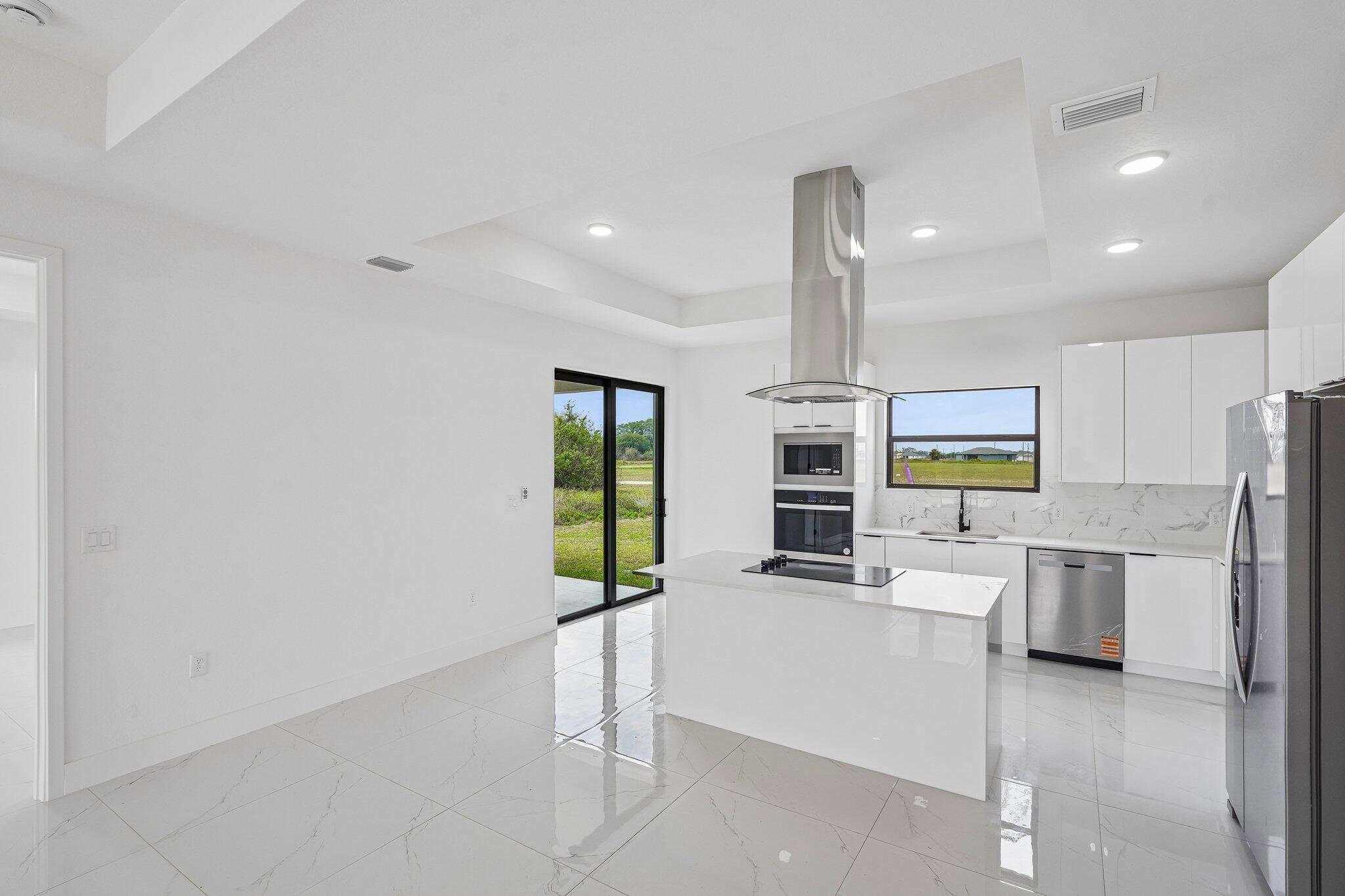 PORT LABELLE UNIT 8 - Residential