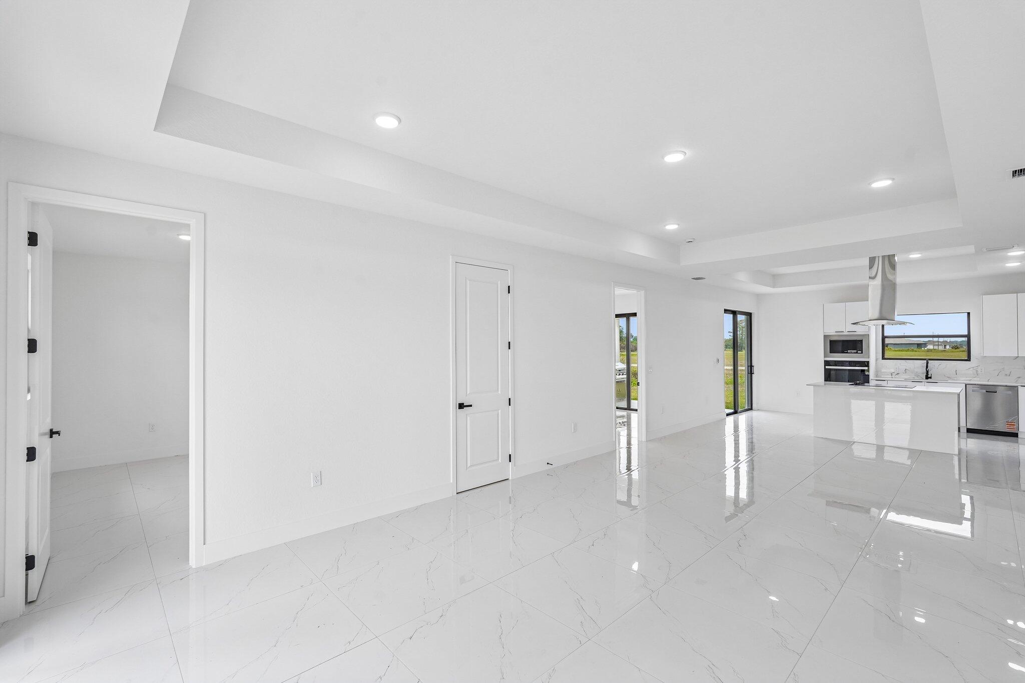 PORT LABELLE UNIT 8 - Residential