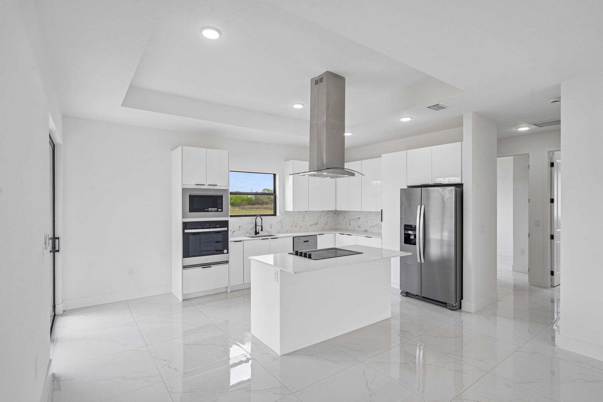 PORT LABELLE UNIT 8 - Residential
