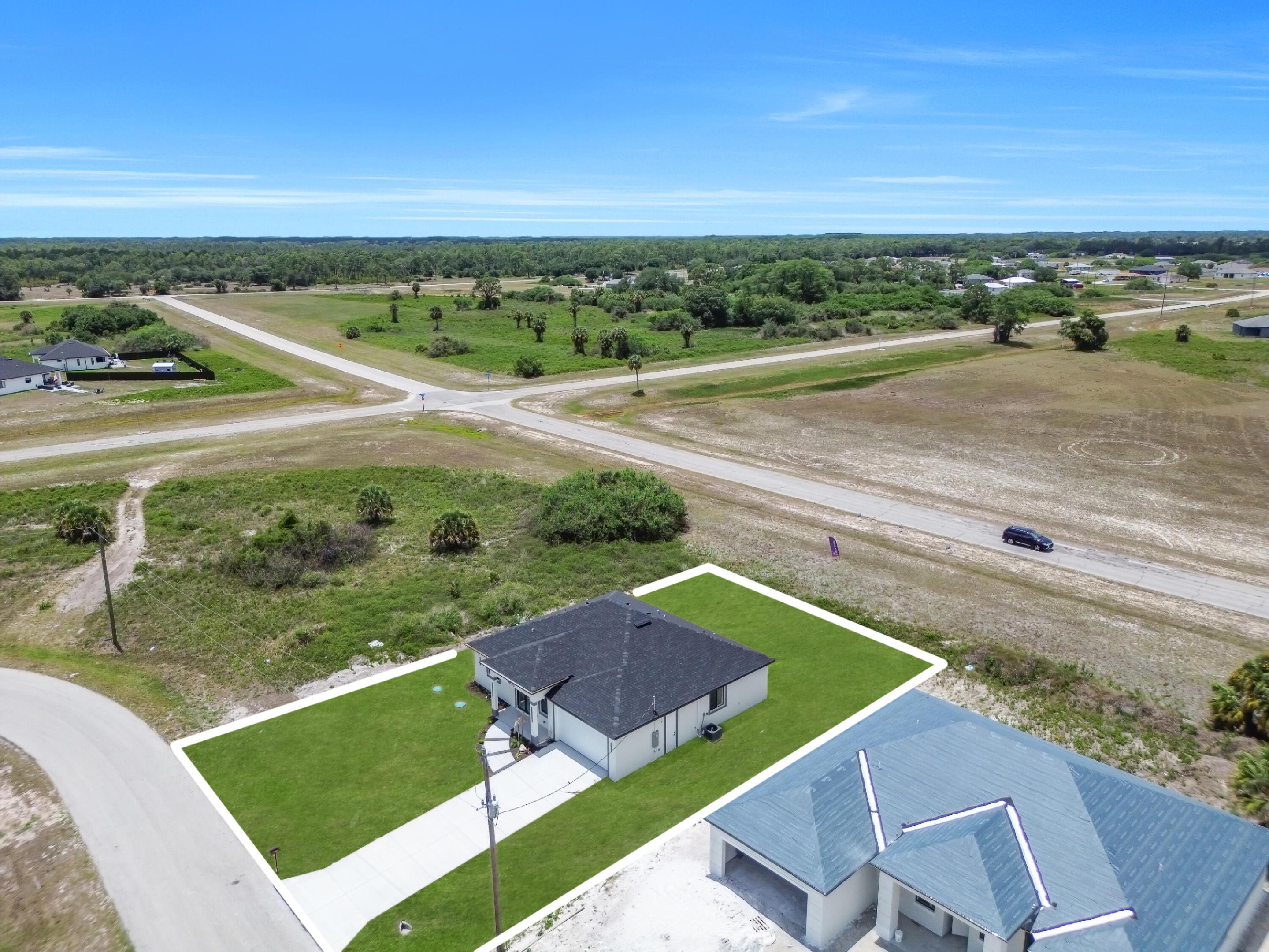 PORT LABELLE UNIT 8 - Residential