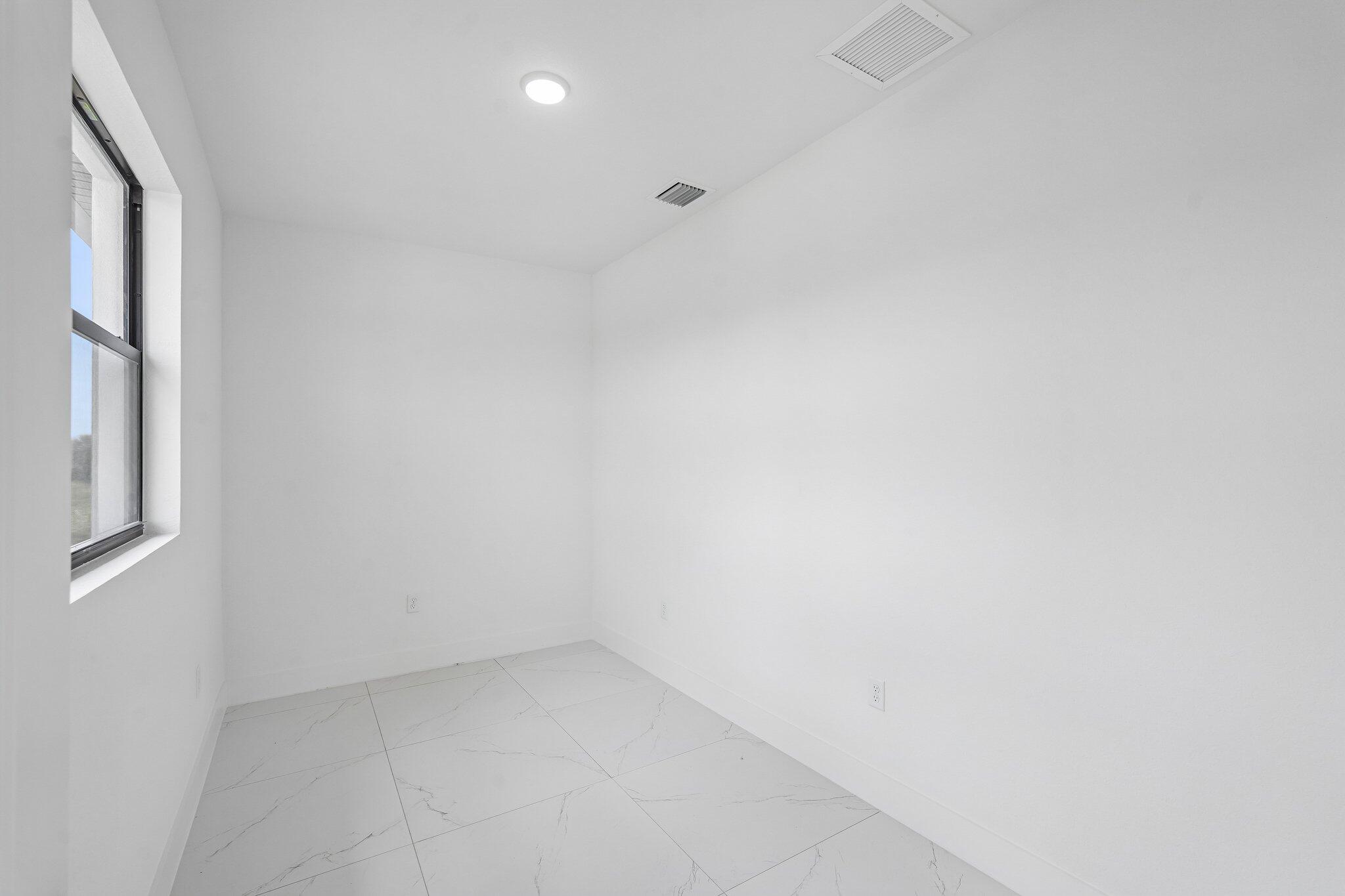 PORT LABELLE UNIT 8 - Residential