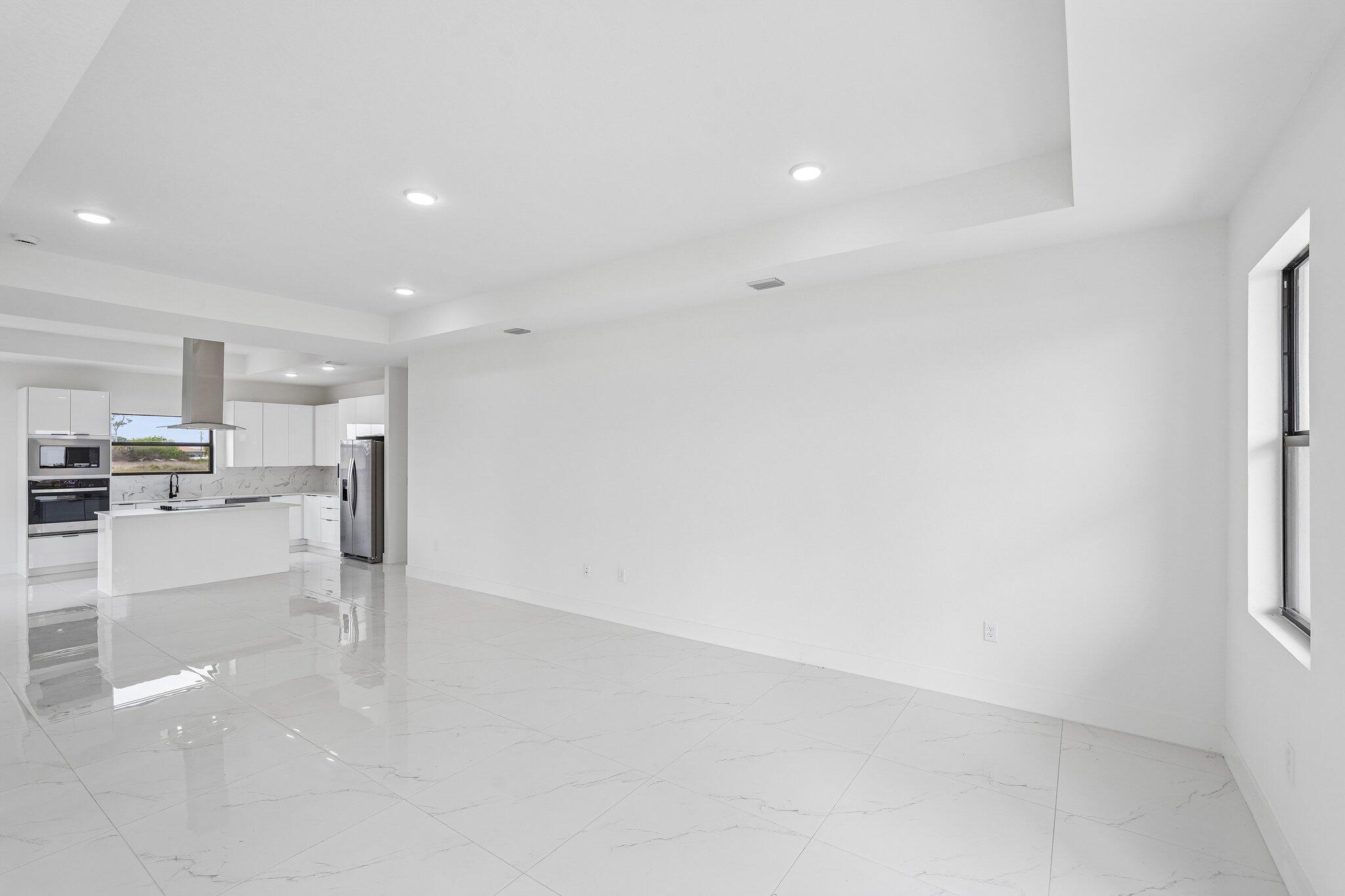 PORT LABELLE UNIT 8 - Residential