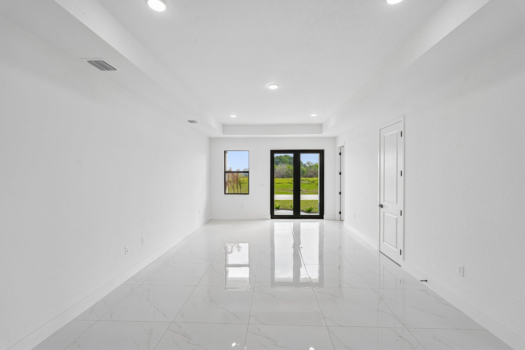 PORT LABELLE UNIT 8 - Residential
