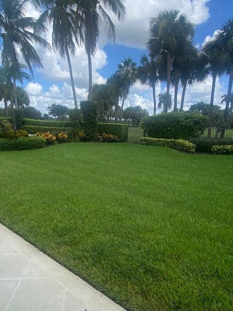 FRENCHMANS CREEK - Residential