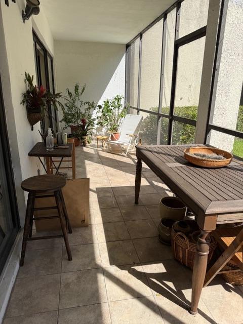 LANDS OF THE PRESIDENT CONDO 5 - Residential