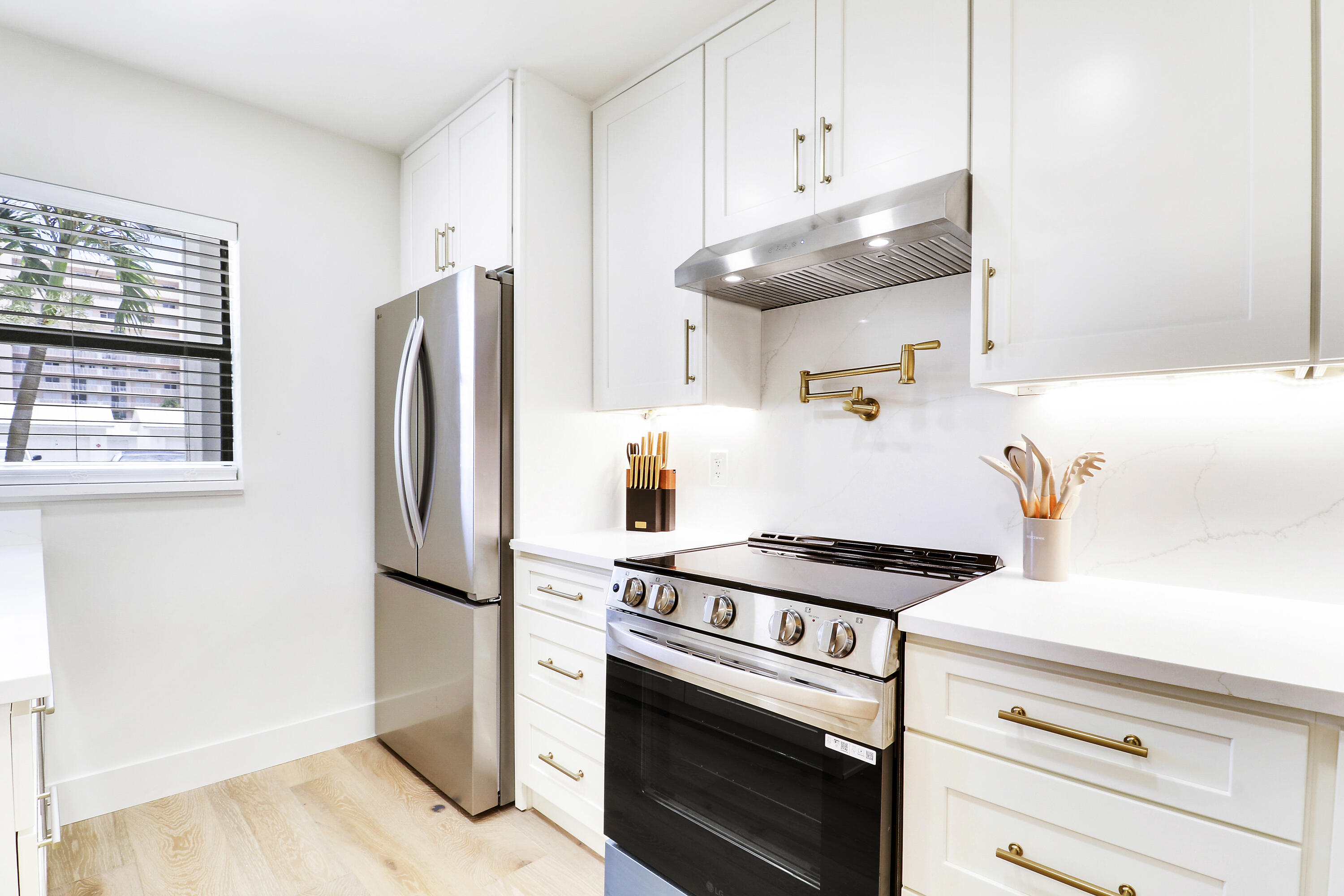OCEAN HARBOUR CONDOMINIUM A - Residential