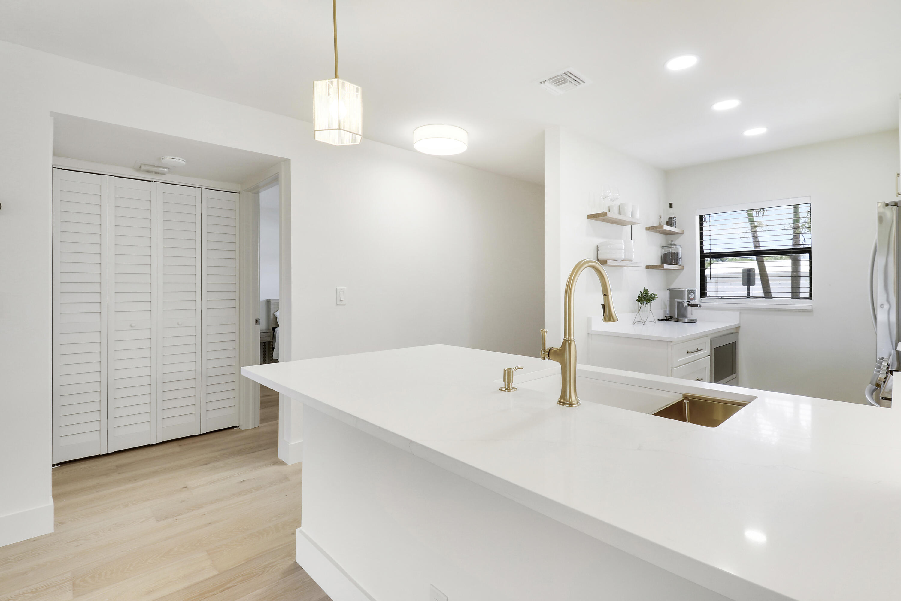 OCEAN HARBOUR CONDOMINIUM A - Residential