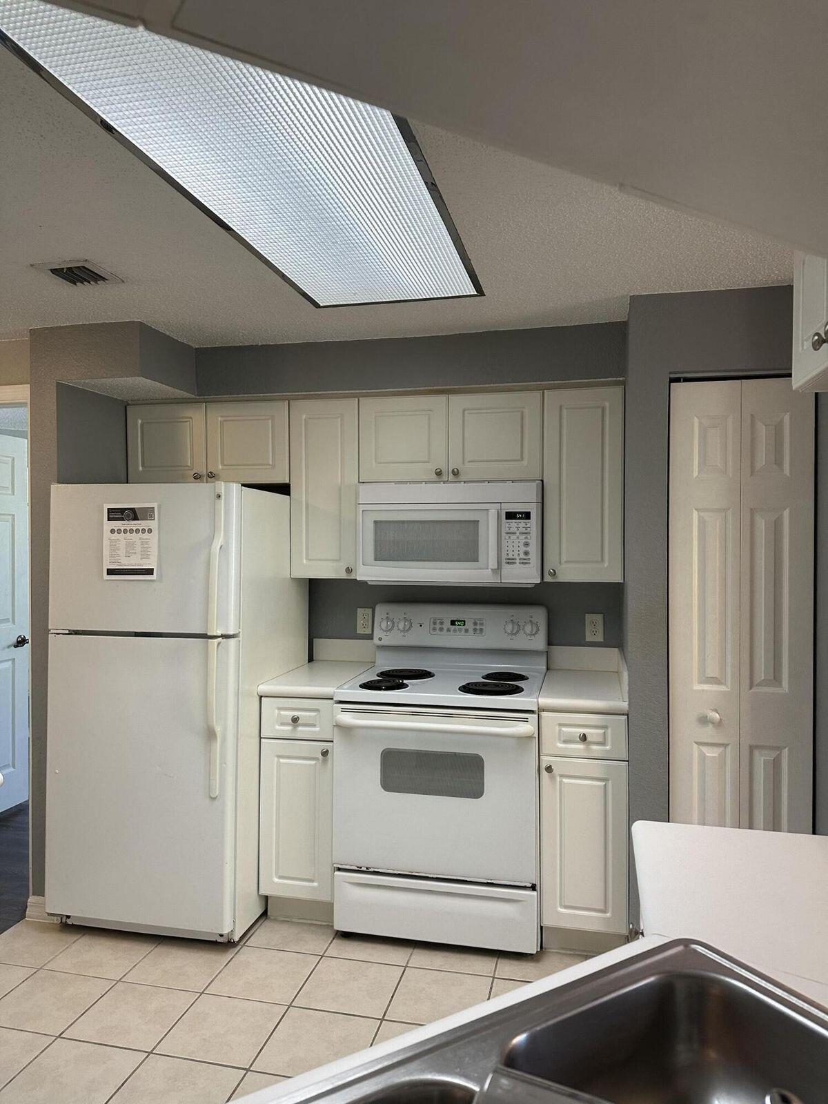SAN MATERA THE GARDENS CONDO - Residential Lease