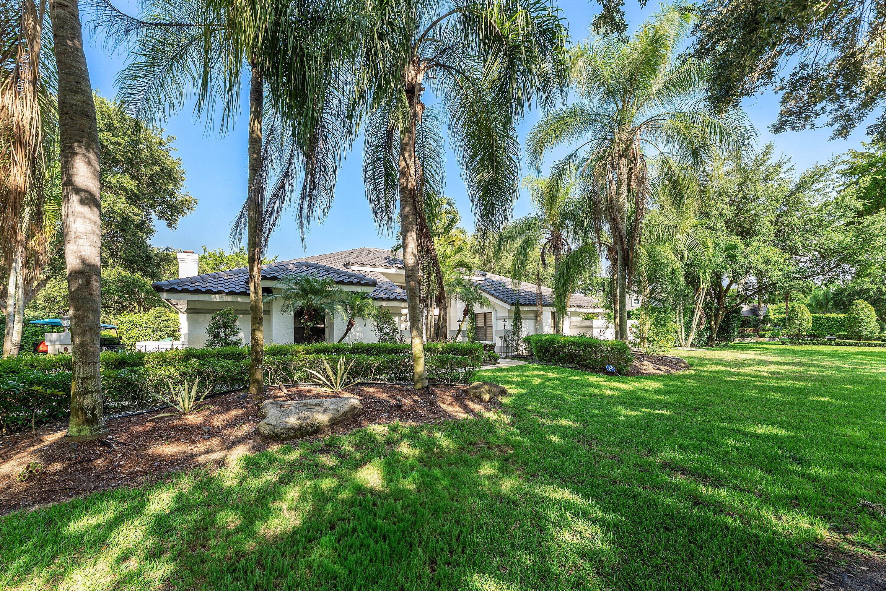 PARKLAND LAKES - Residential