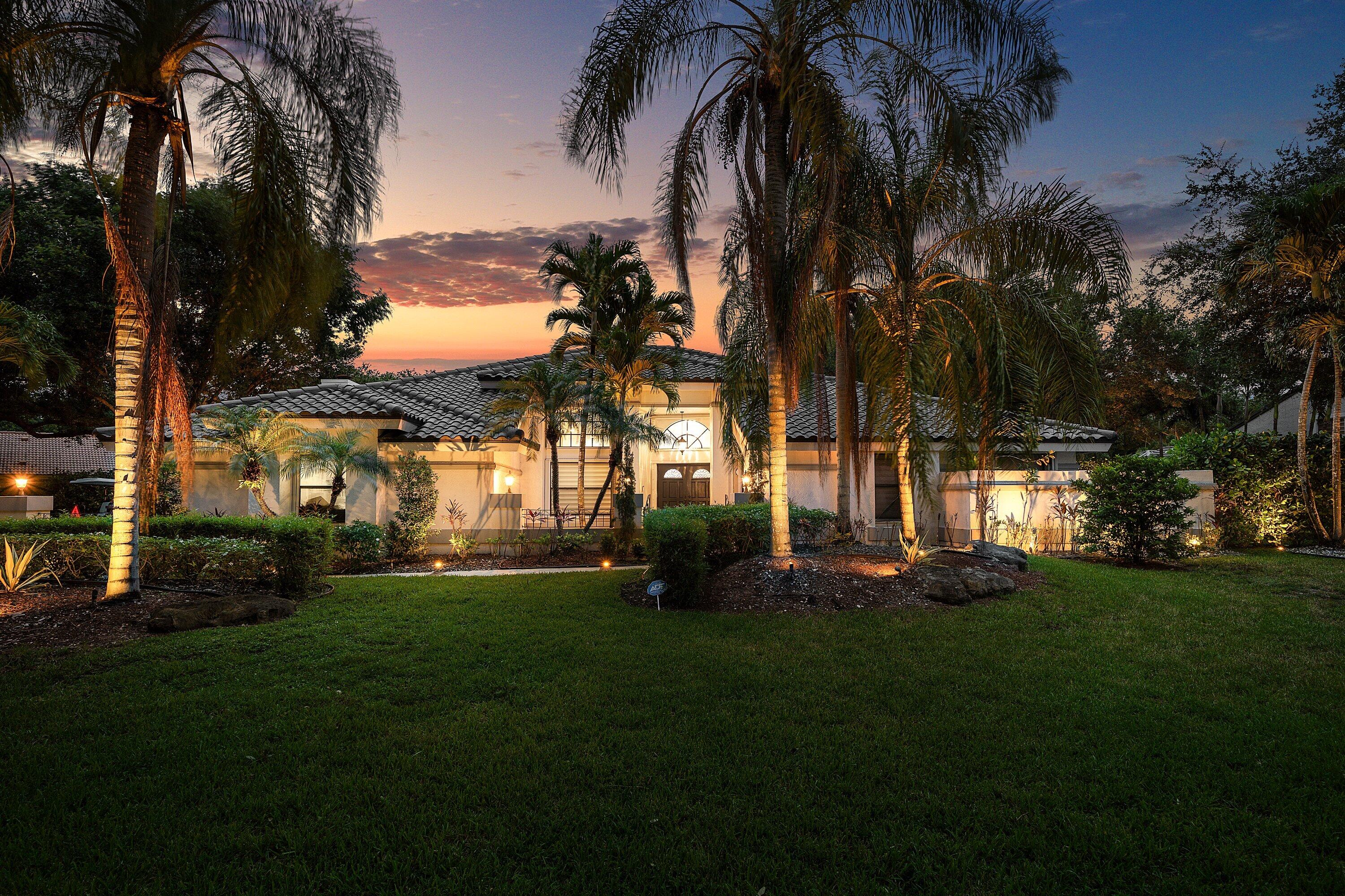PARKLAND LAKES - Residential