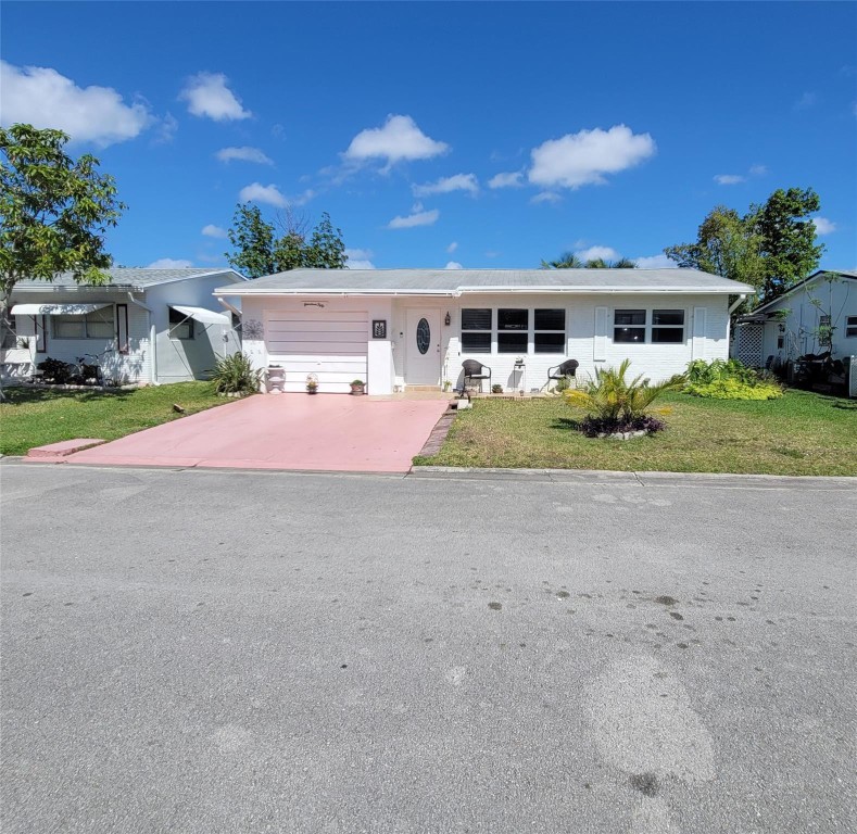Paradise Gardens Sec 2 69 - Residential