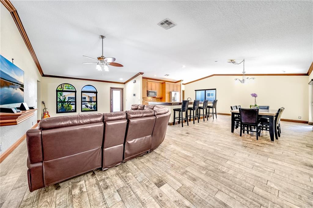 PARKWOOD V 140-6 B - Residential