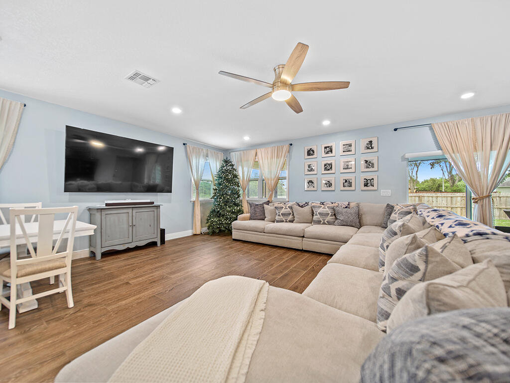 PORT ST LUCIE SECTION  34 - Residential Lease
