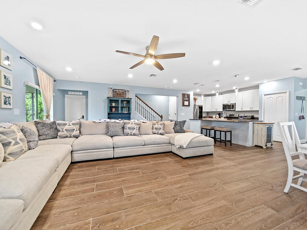 PORT ST LUCIE SECTION  34 - Residential Lease