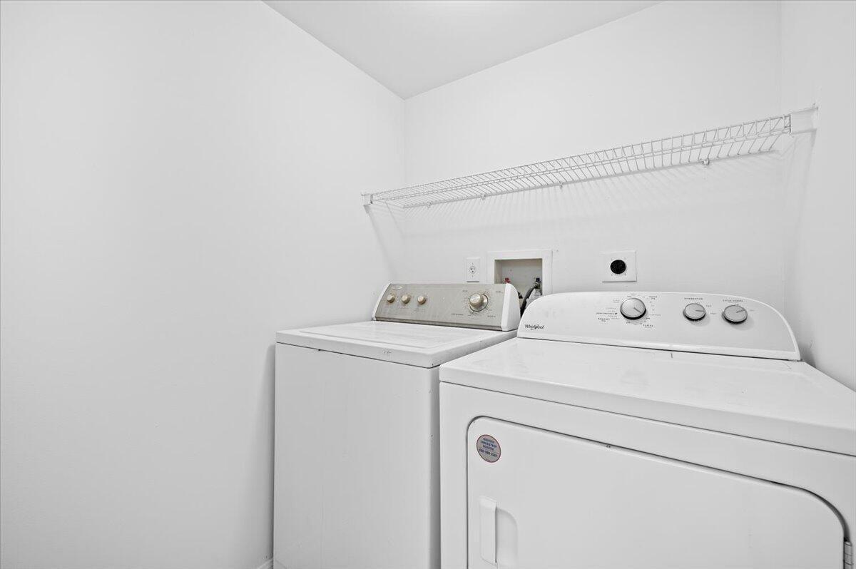 GRAND VIEW AT CRESTWOOD CONDO - Residential