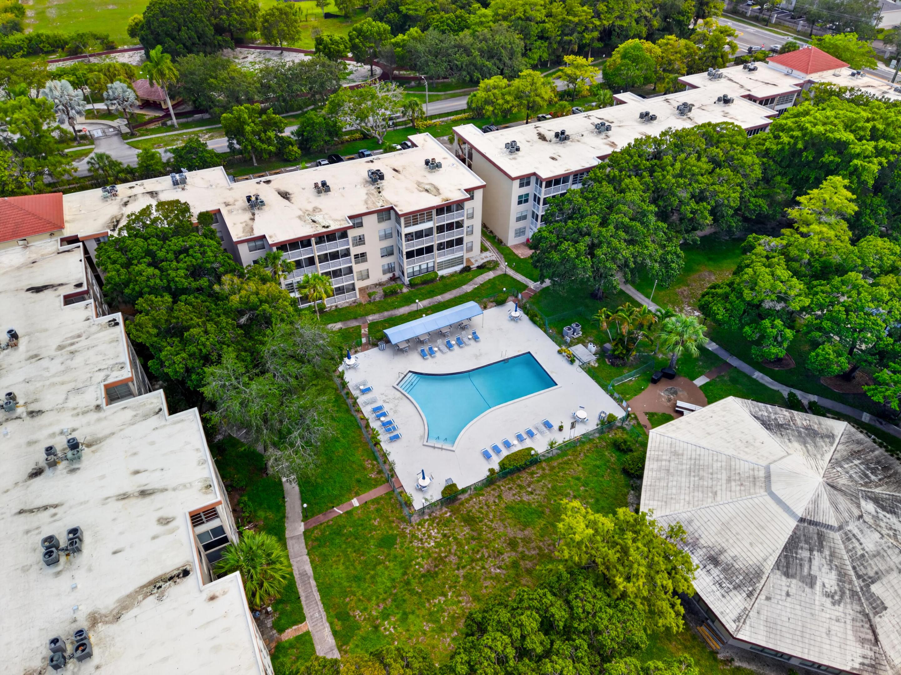 CYPRESS CHASE CONDO NO 7 - Residential